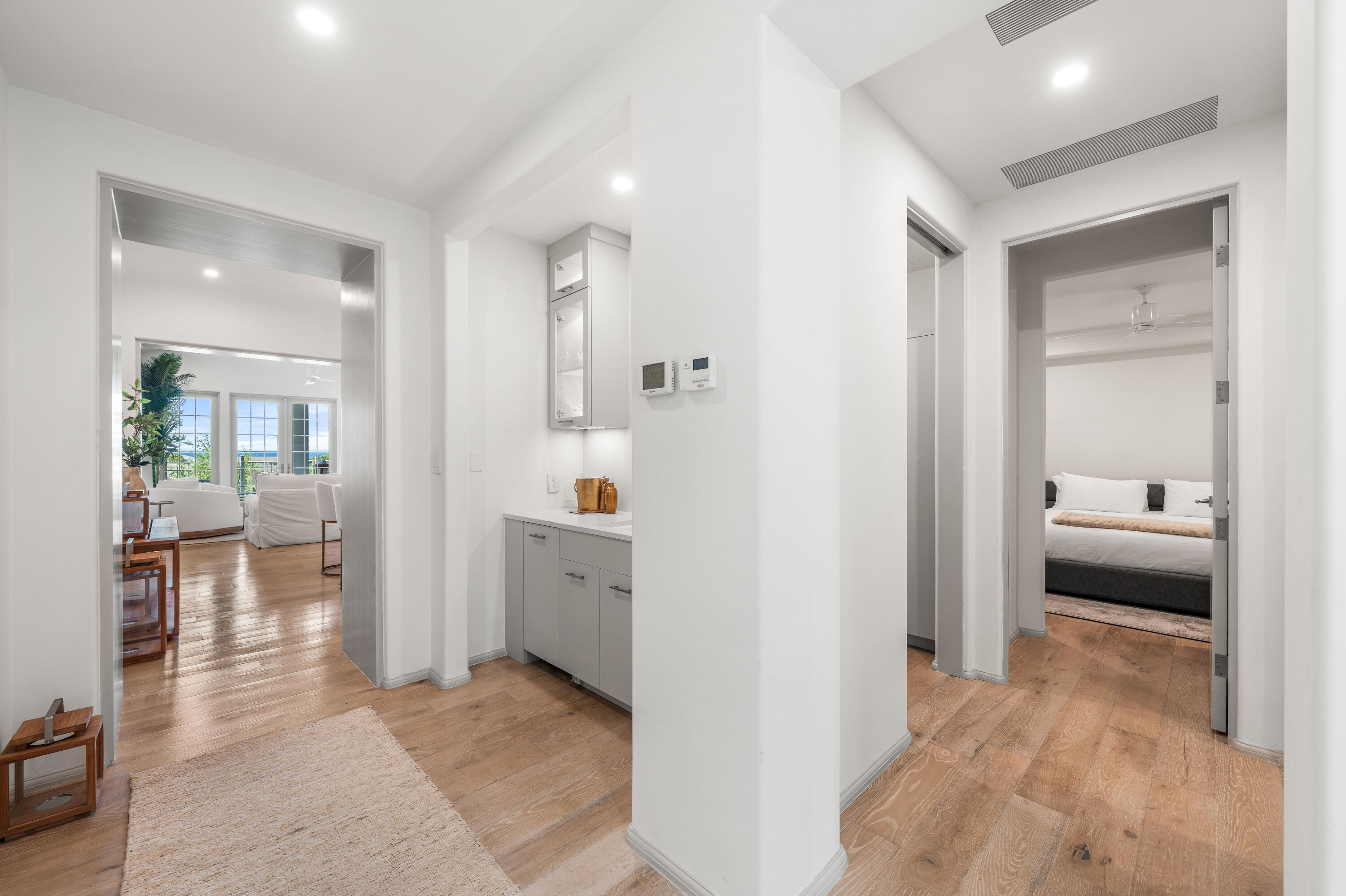 45 W Solaire Way 307