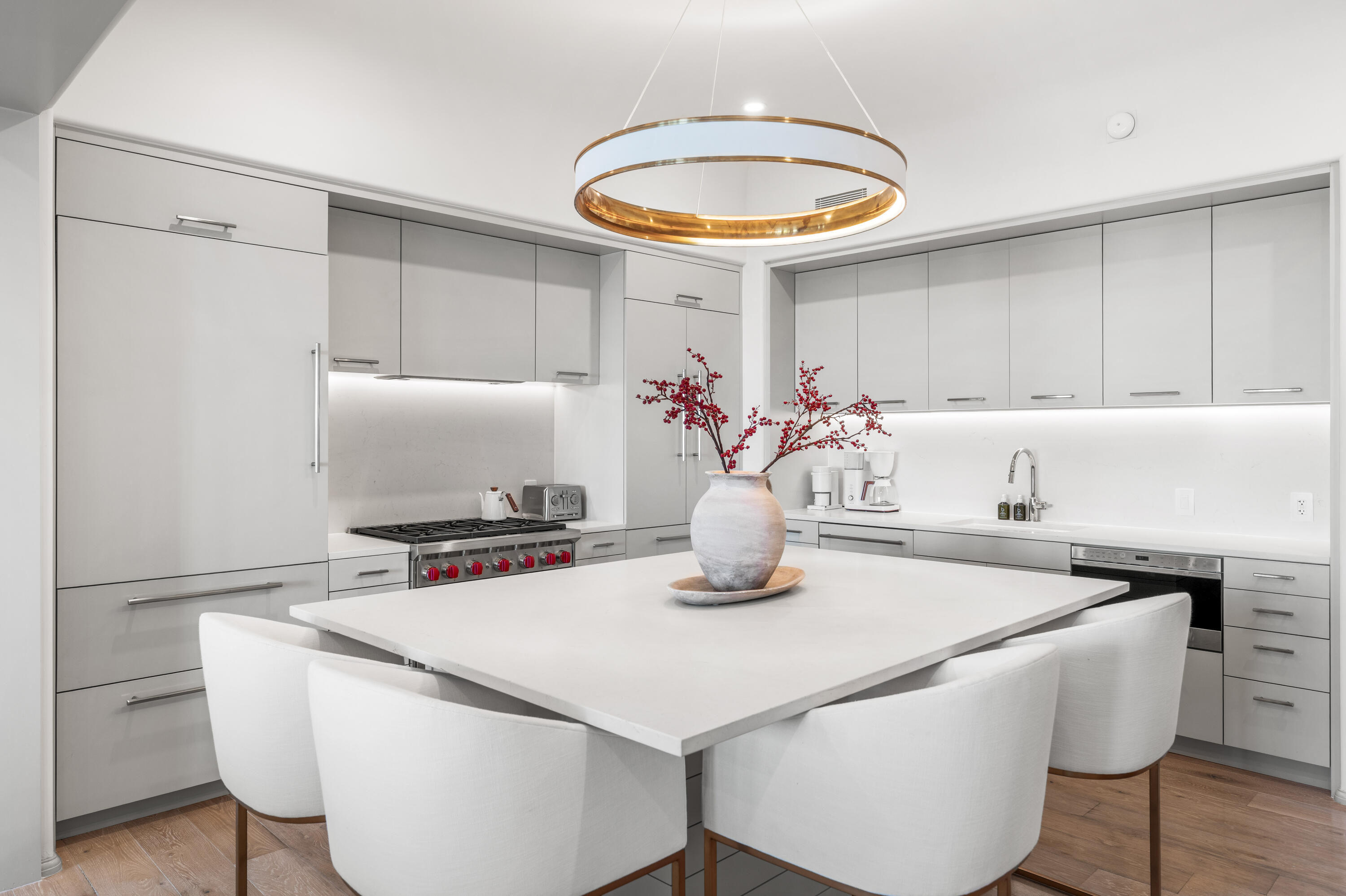 45 W Solaire Way 307