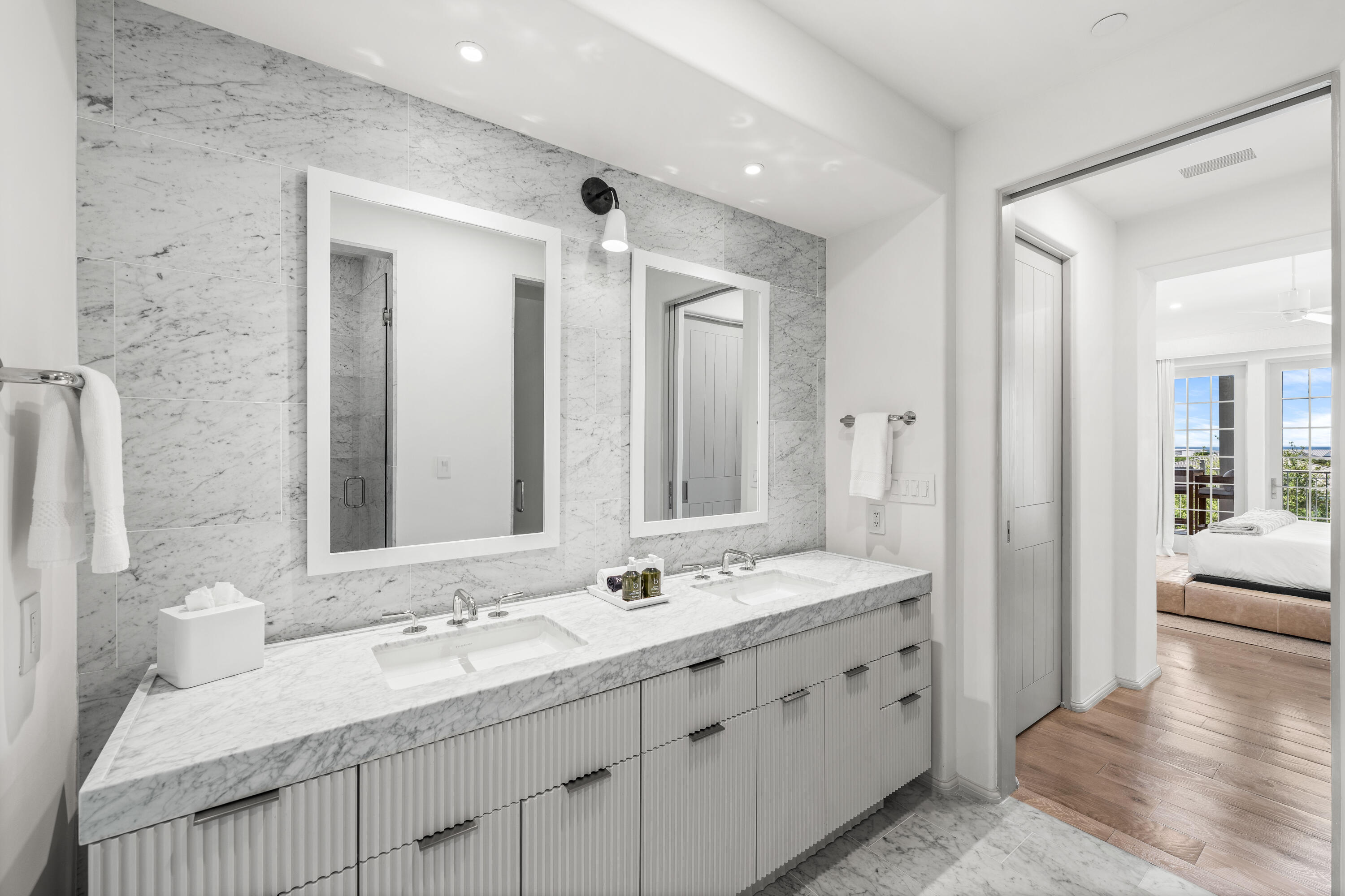45 W Solaire Way 307