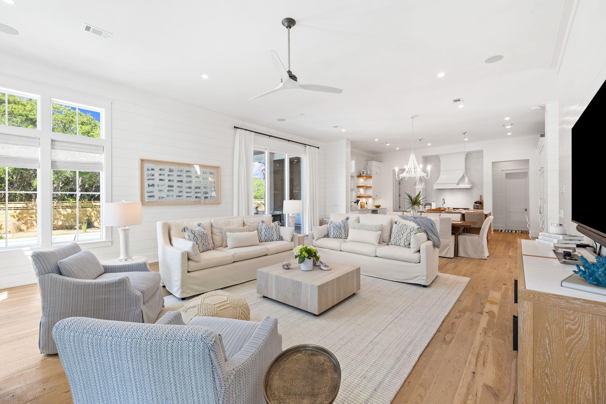 240 Lakeview Drive