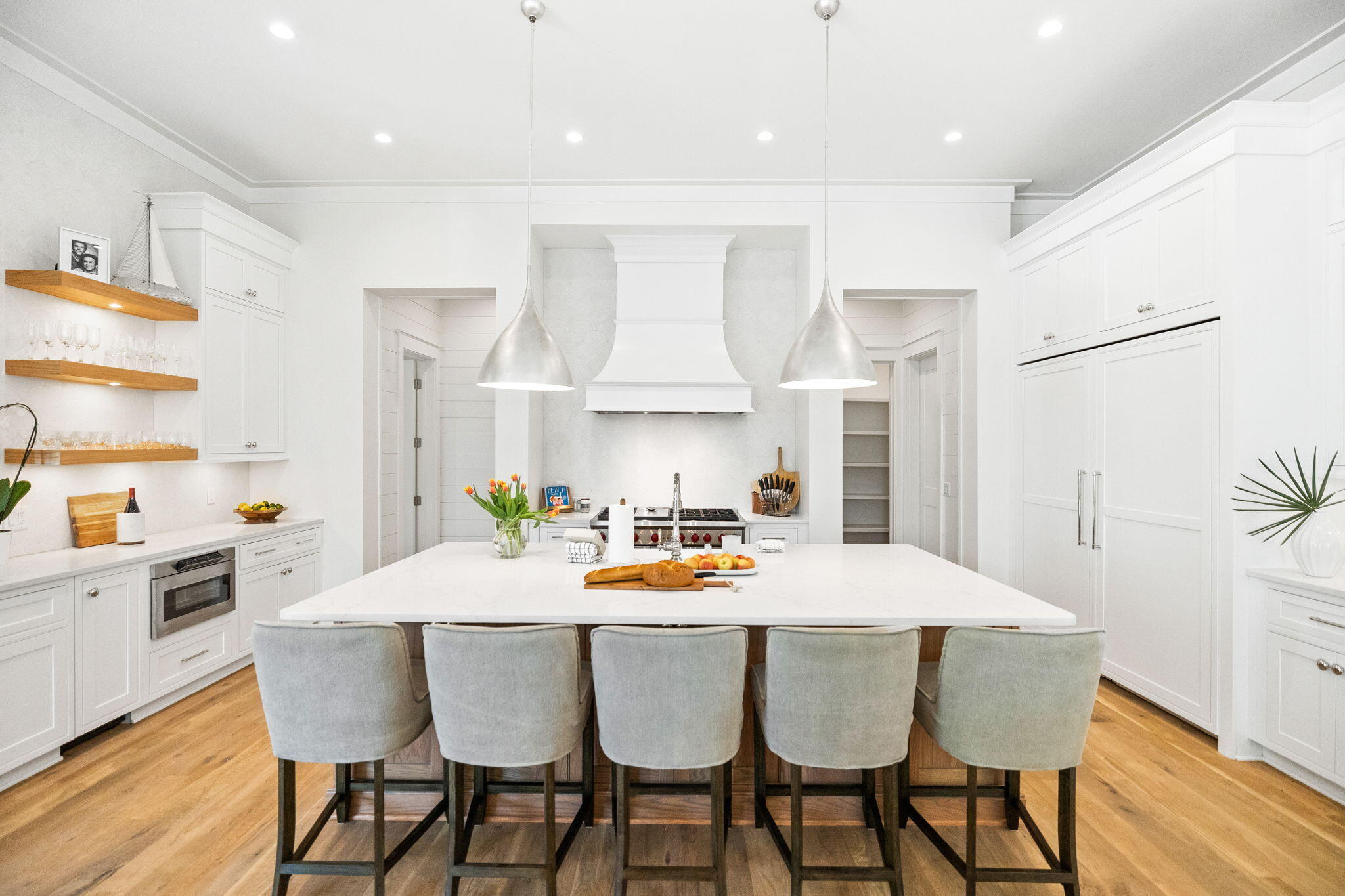 240 Lakeview Drive