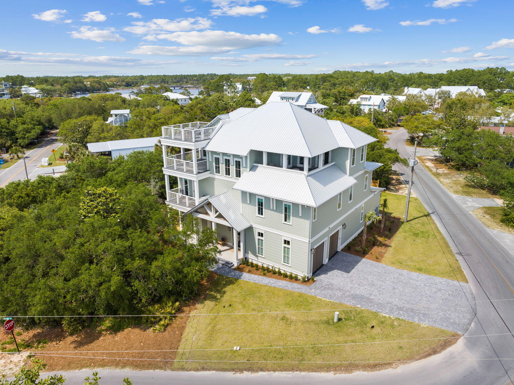 240 Lakeview Drive