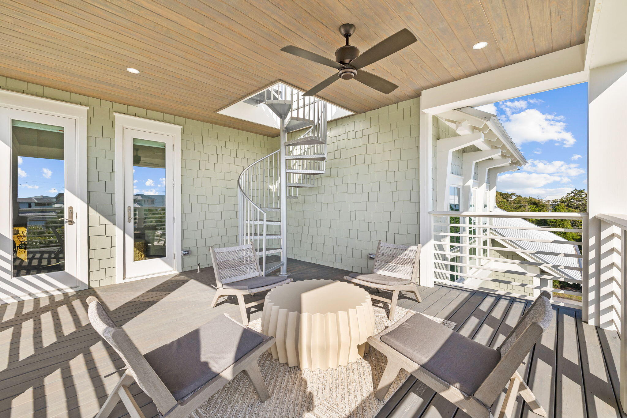 240 Lakeview Drive