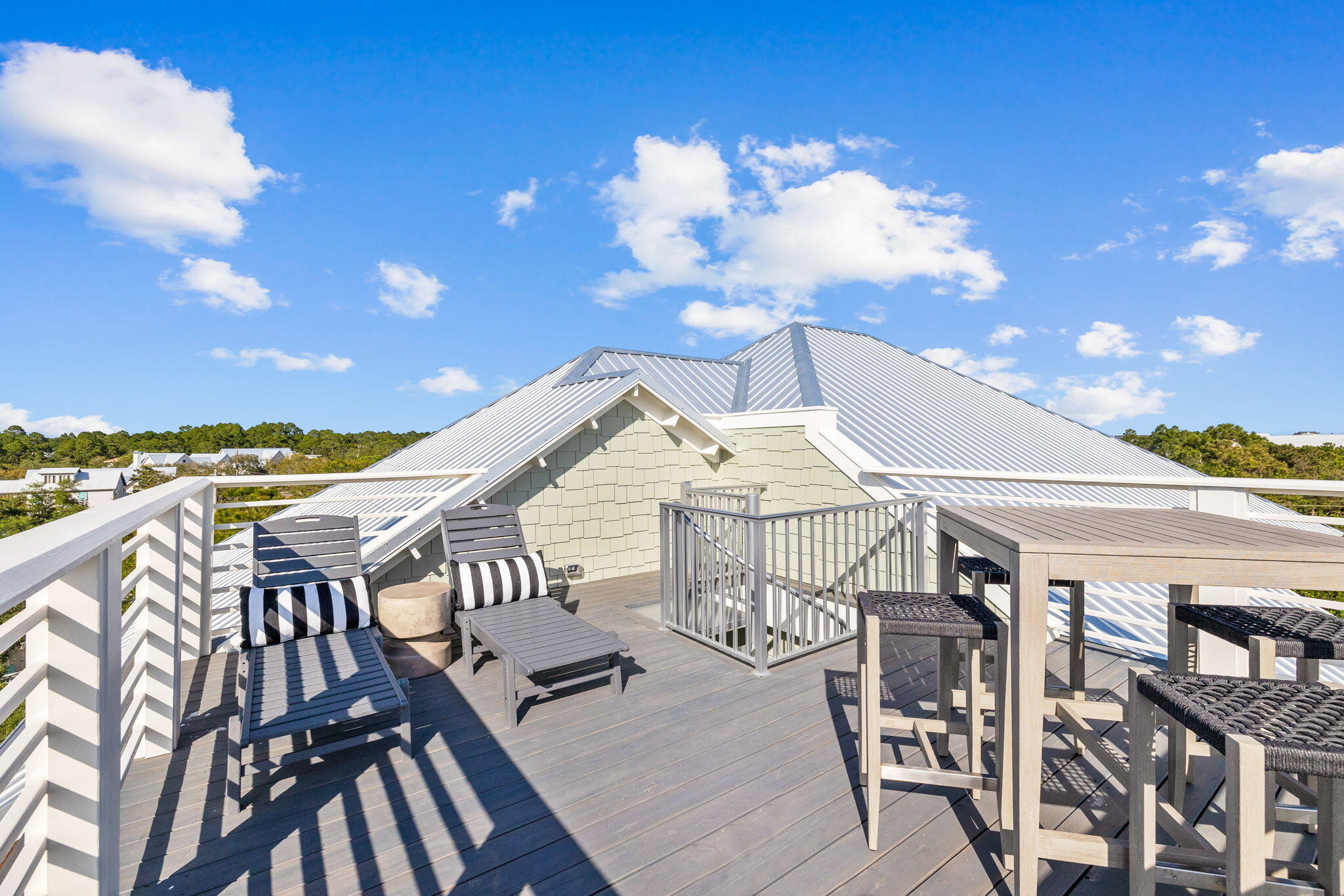 240 Lakeview Drive