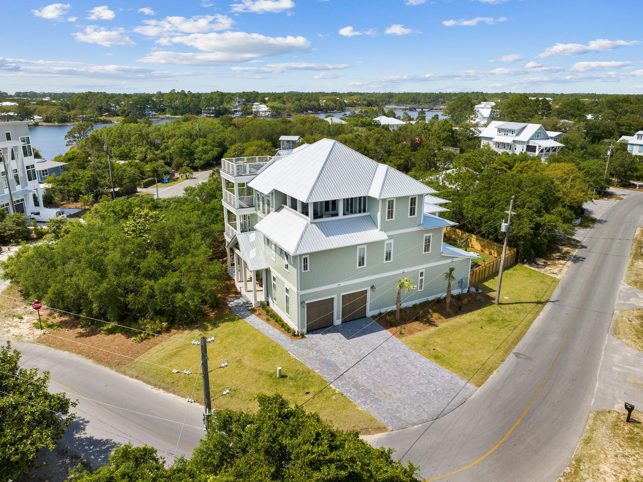 240 Lakeview Drive