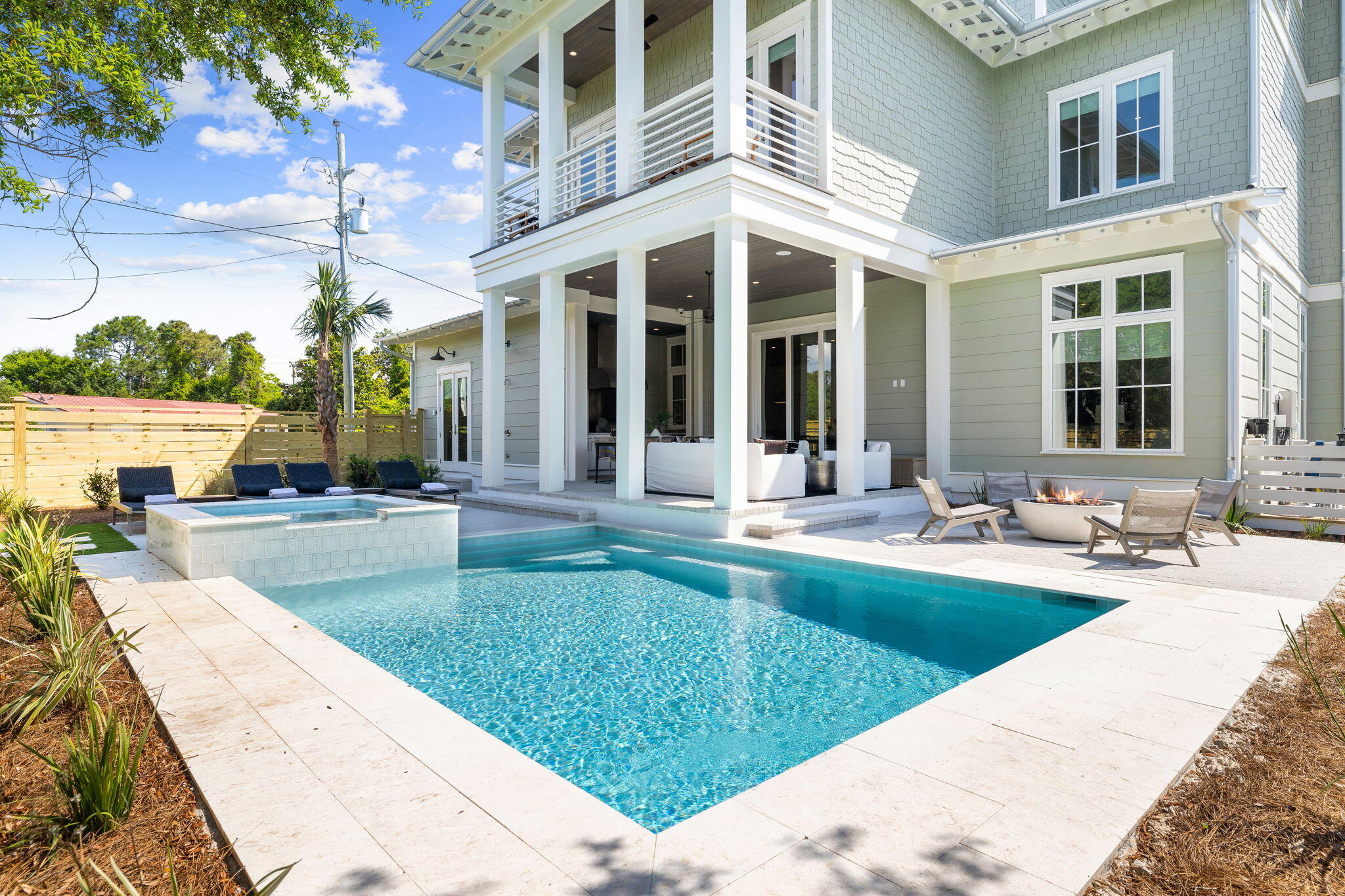 240 Lakeview Drive