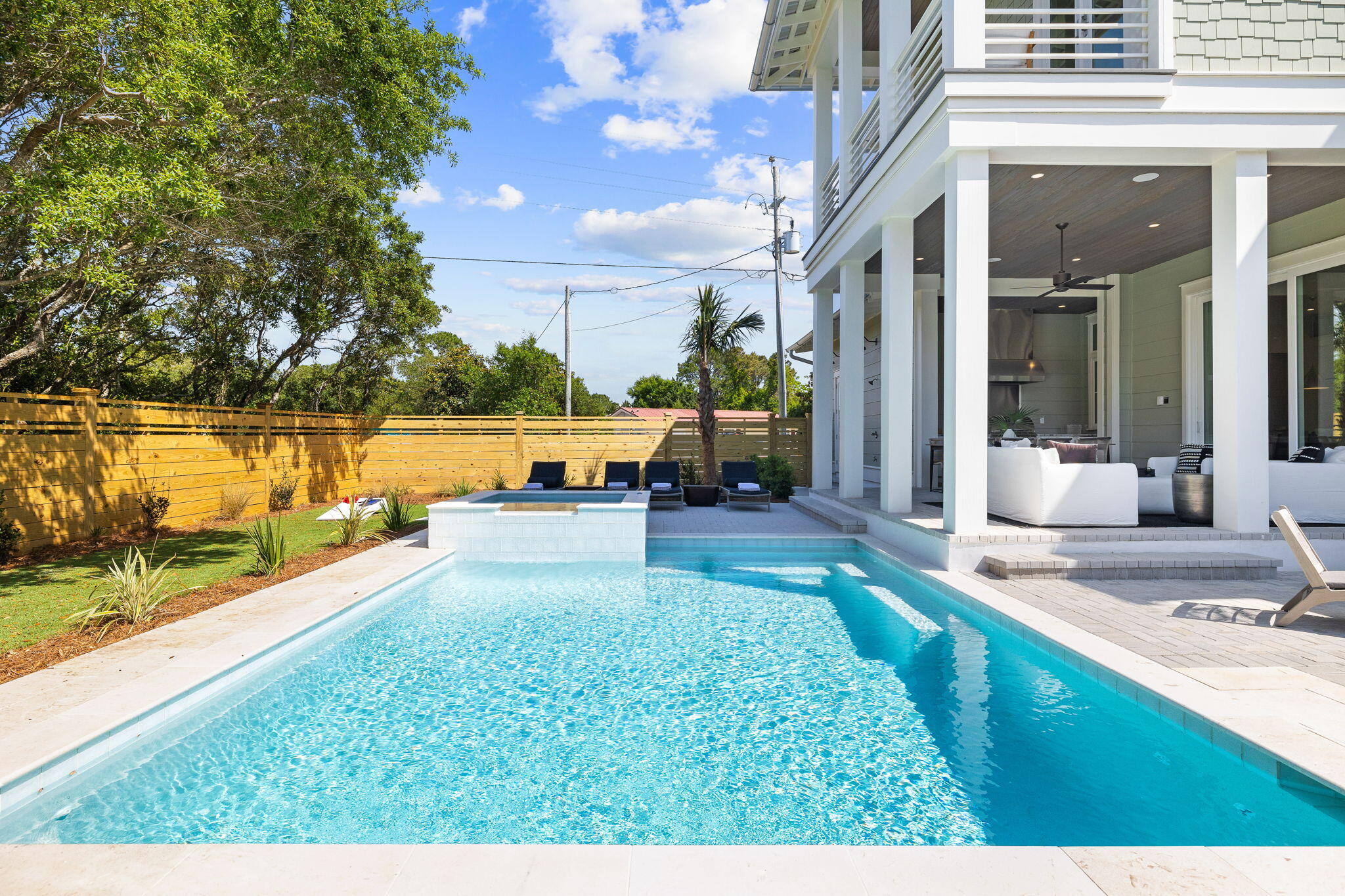 240 Lakeview Drive