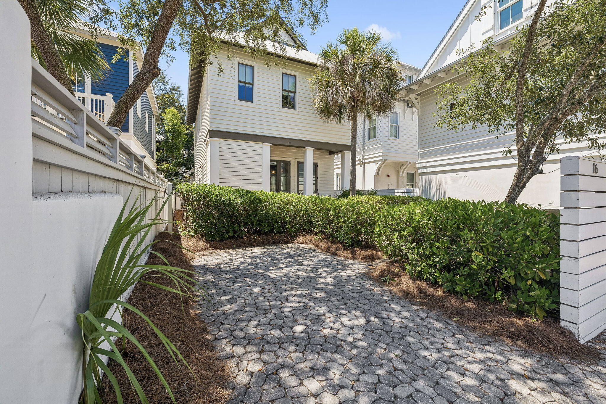 16 Trimingham Lane