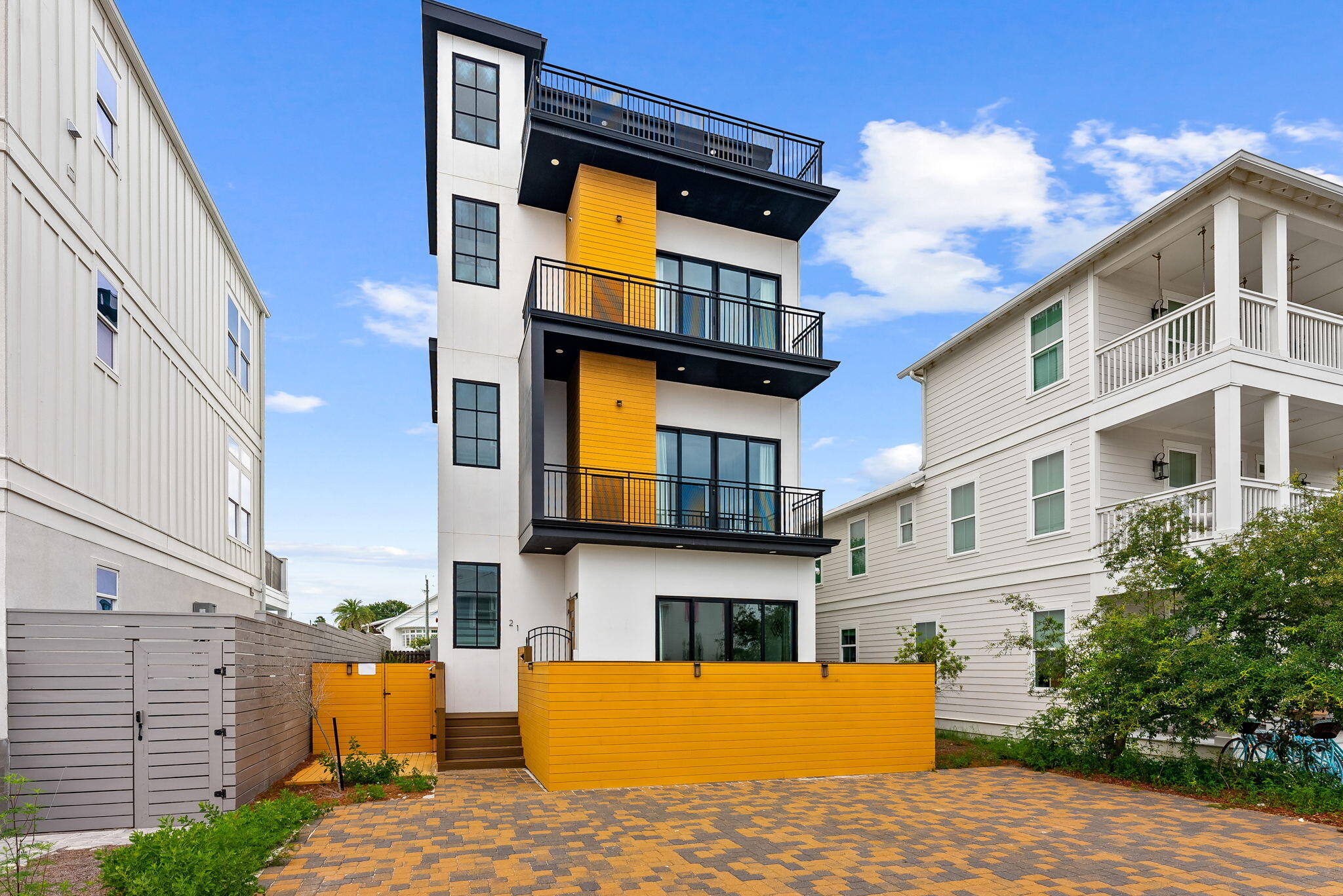21 Tidewater Court