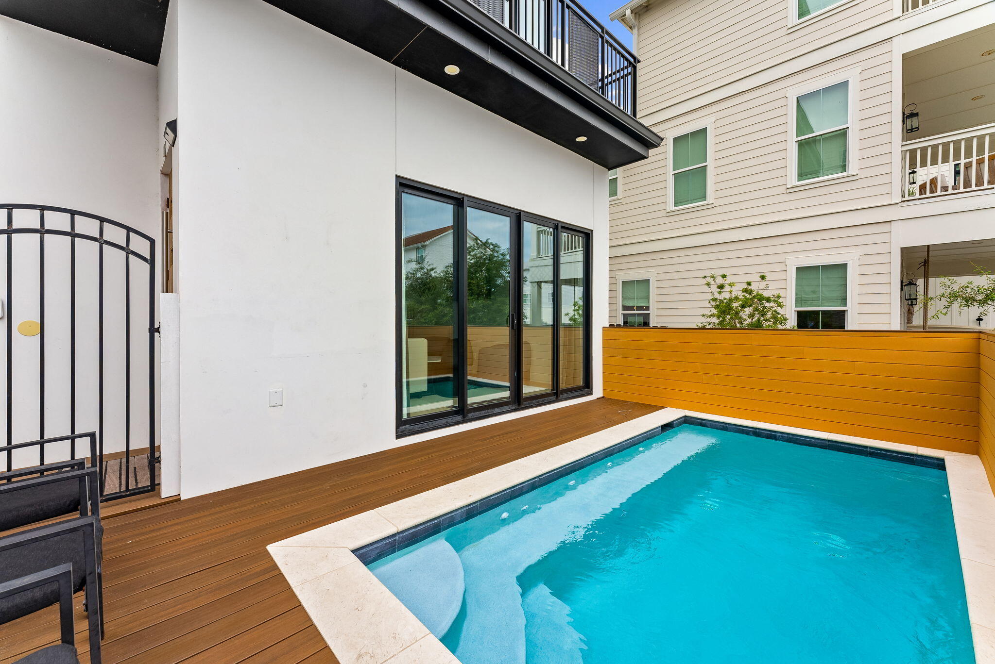 21 Tidewater Court