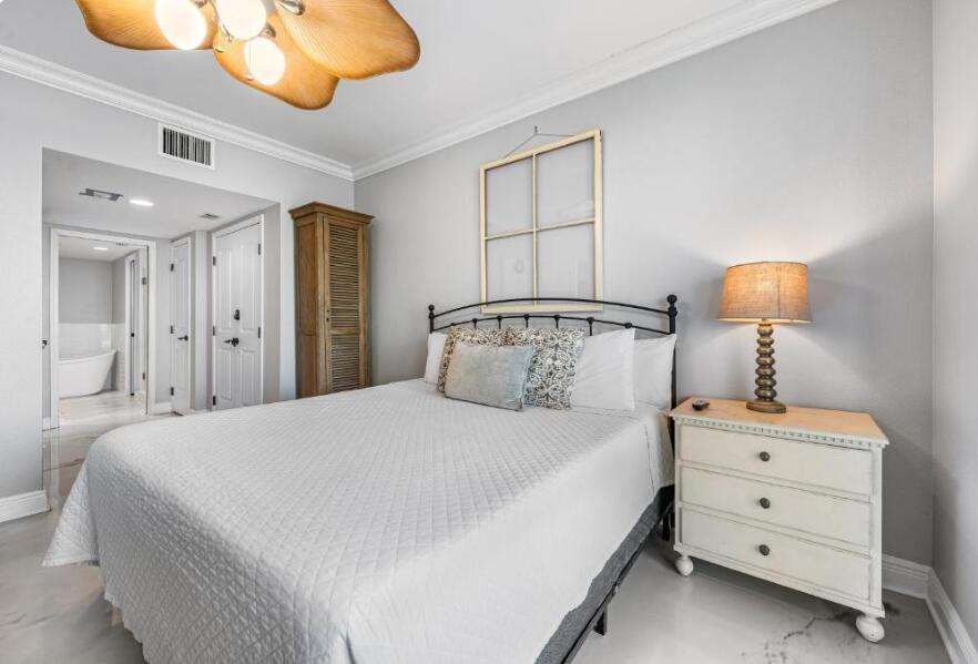 5 Portofino Drive 1106