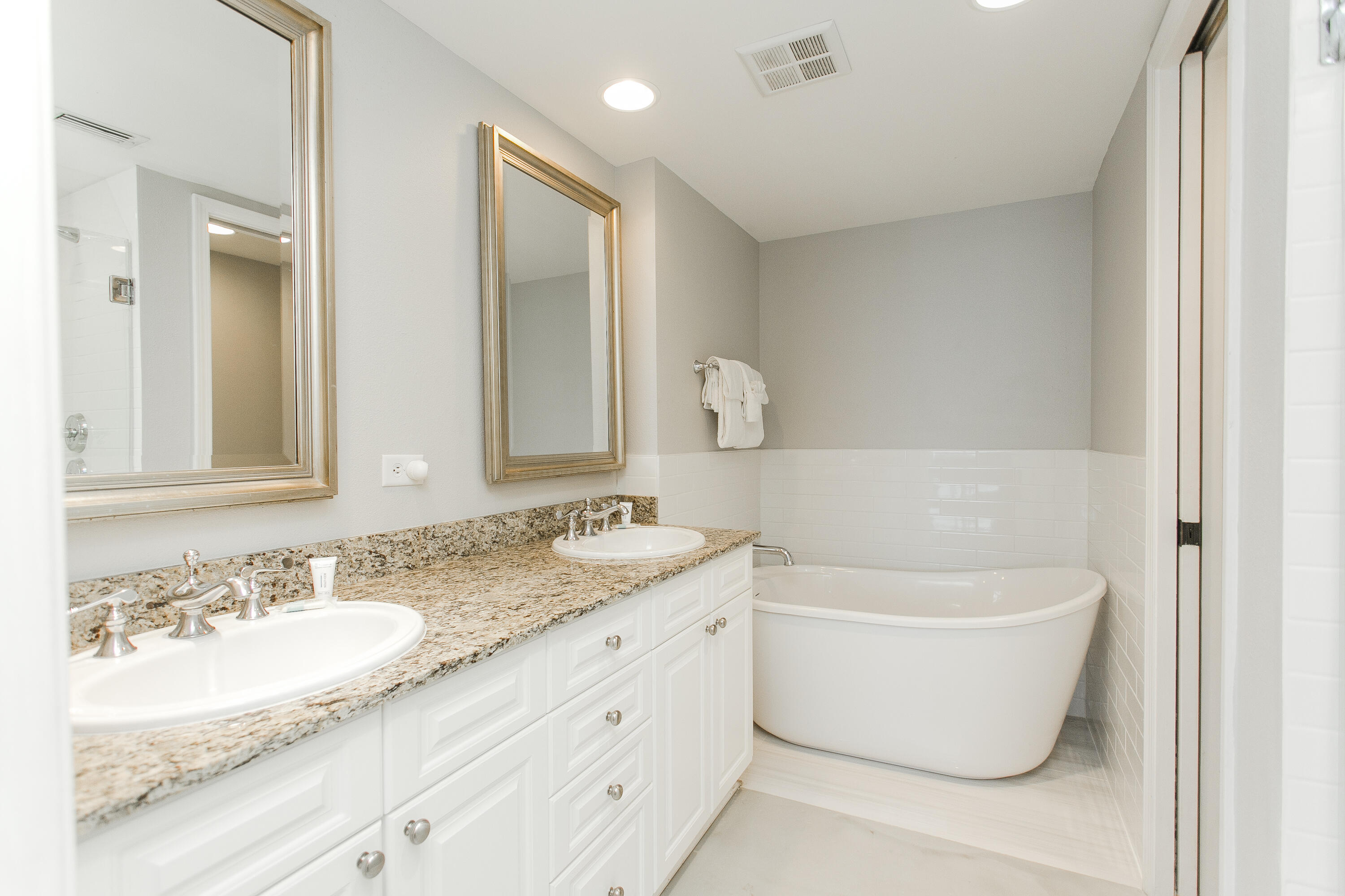 5 Portofino Drive 1106