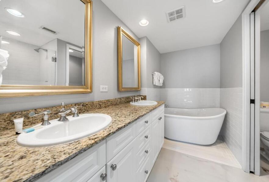 5 Portofino Drive 1106