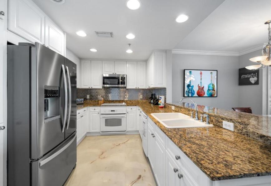 5 Portofino Drive 1106