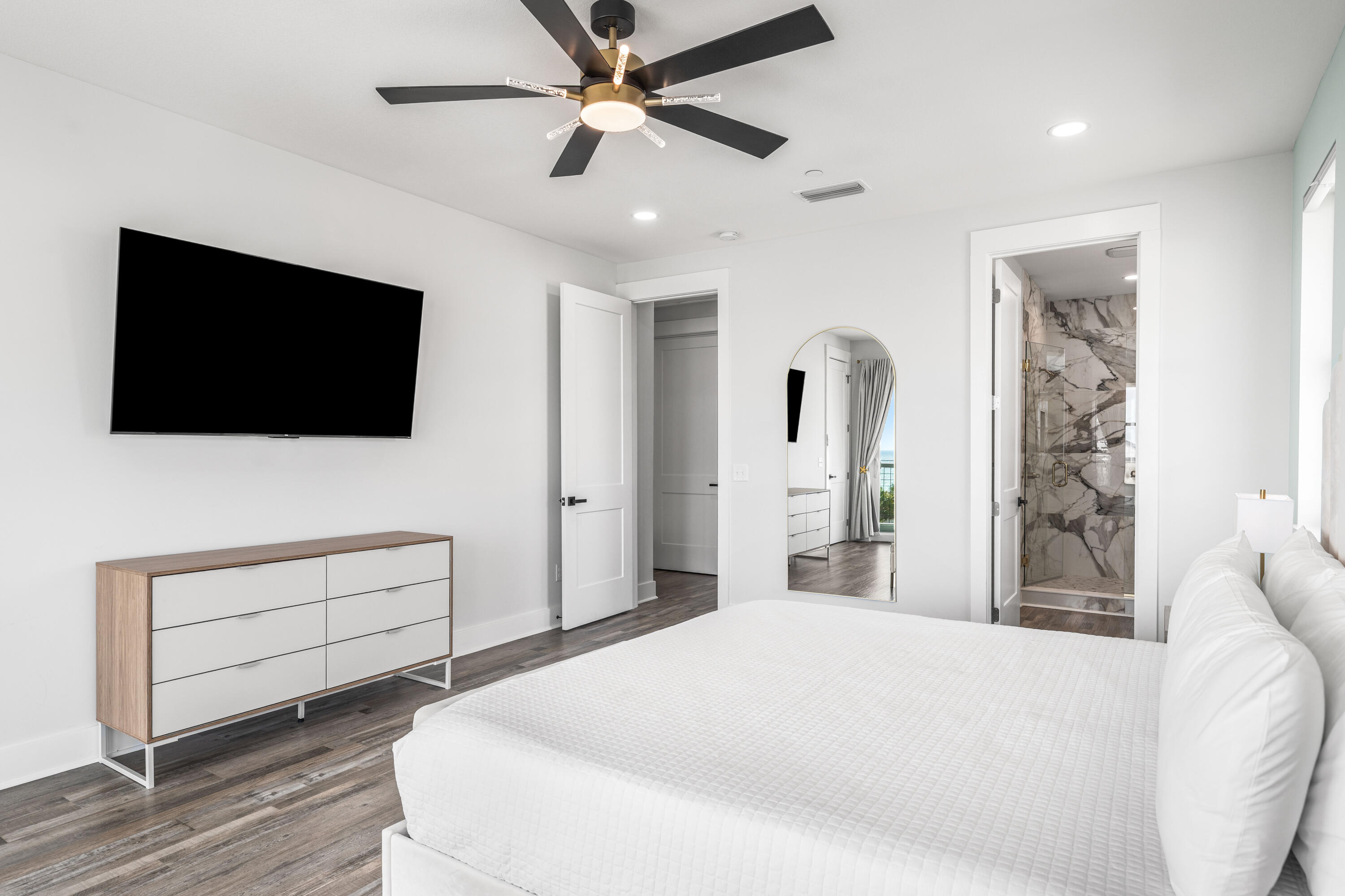 13308 Front Beach Road