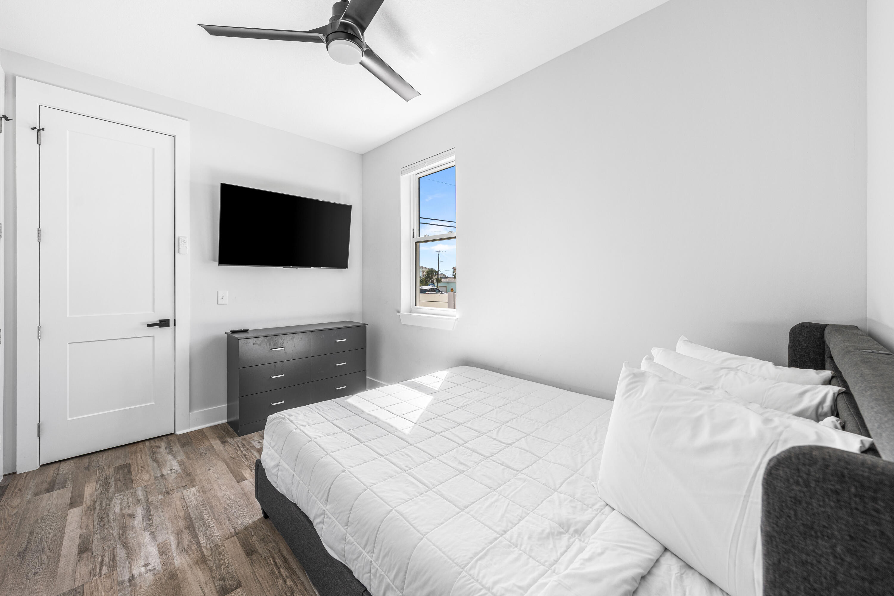 13310 Front Beach Road