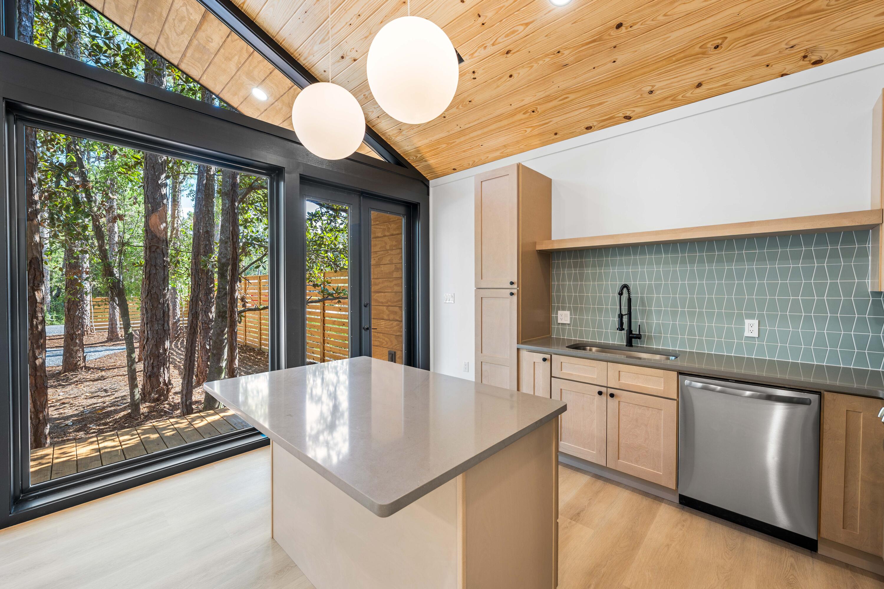 47 Currumbin Aly