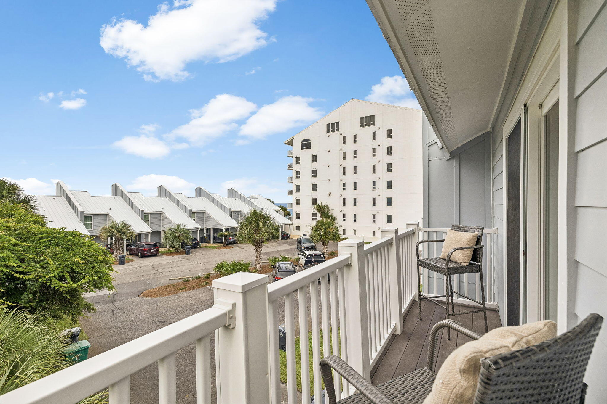 2381 W County Highway 30A UNIT 8