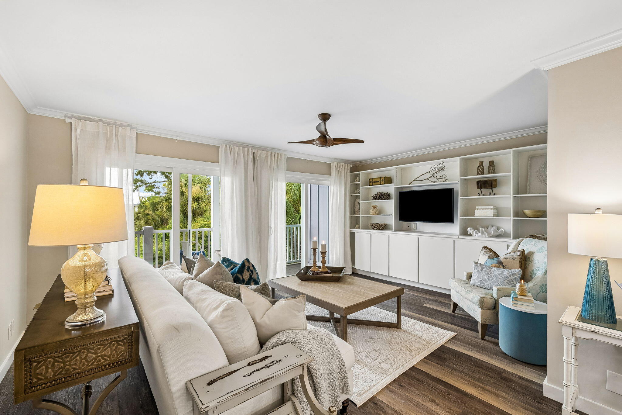 2381 W County Highway 30A UNIT 8