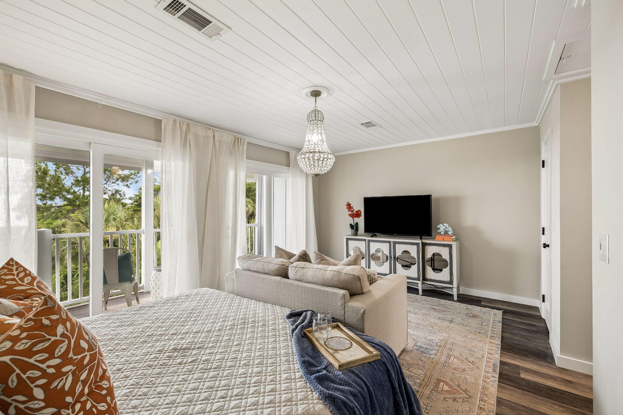 2381 W County Highway 30A UNIT 8