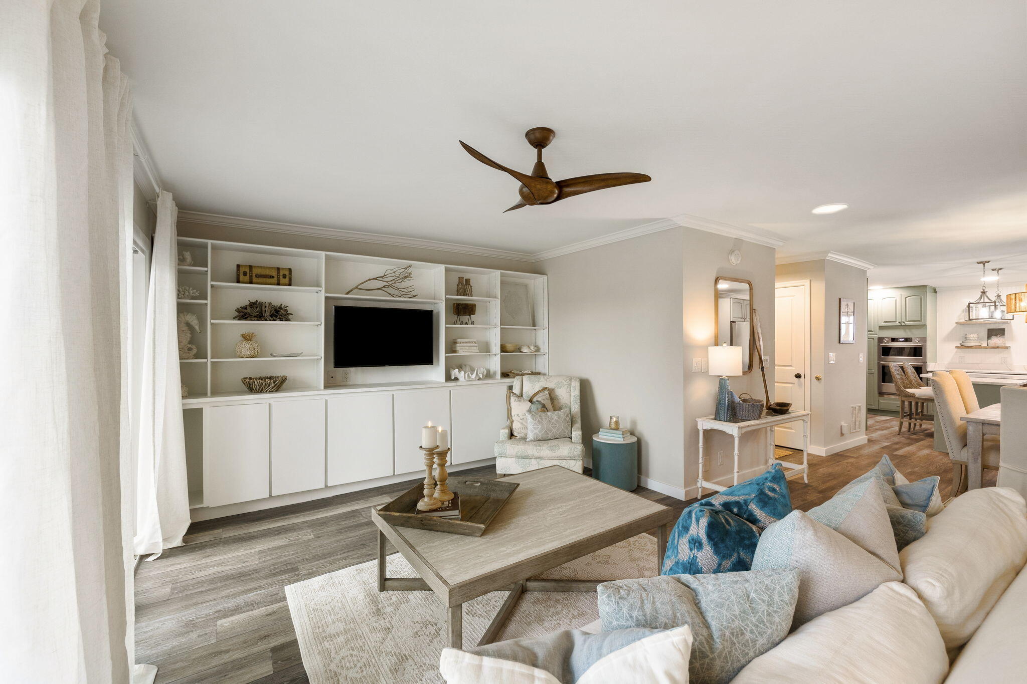 2381 W County Highway 30A UNIT 8