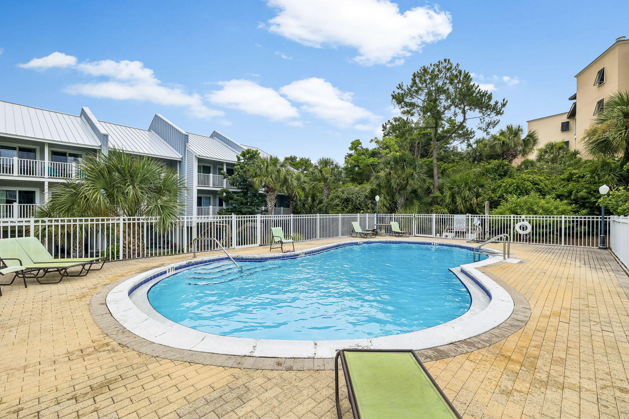 2381 W County Highway 30A UNIT 8