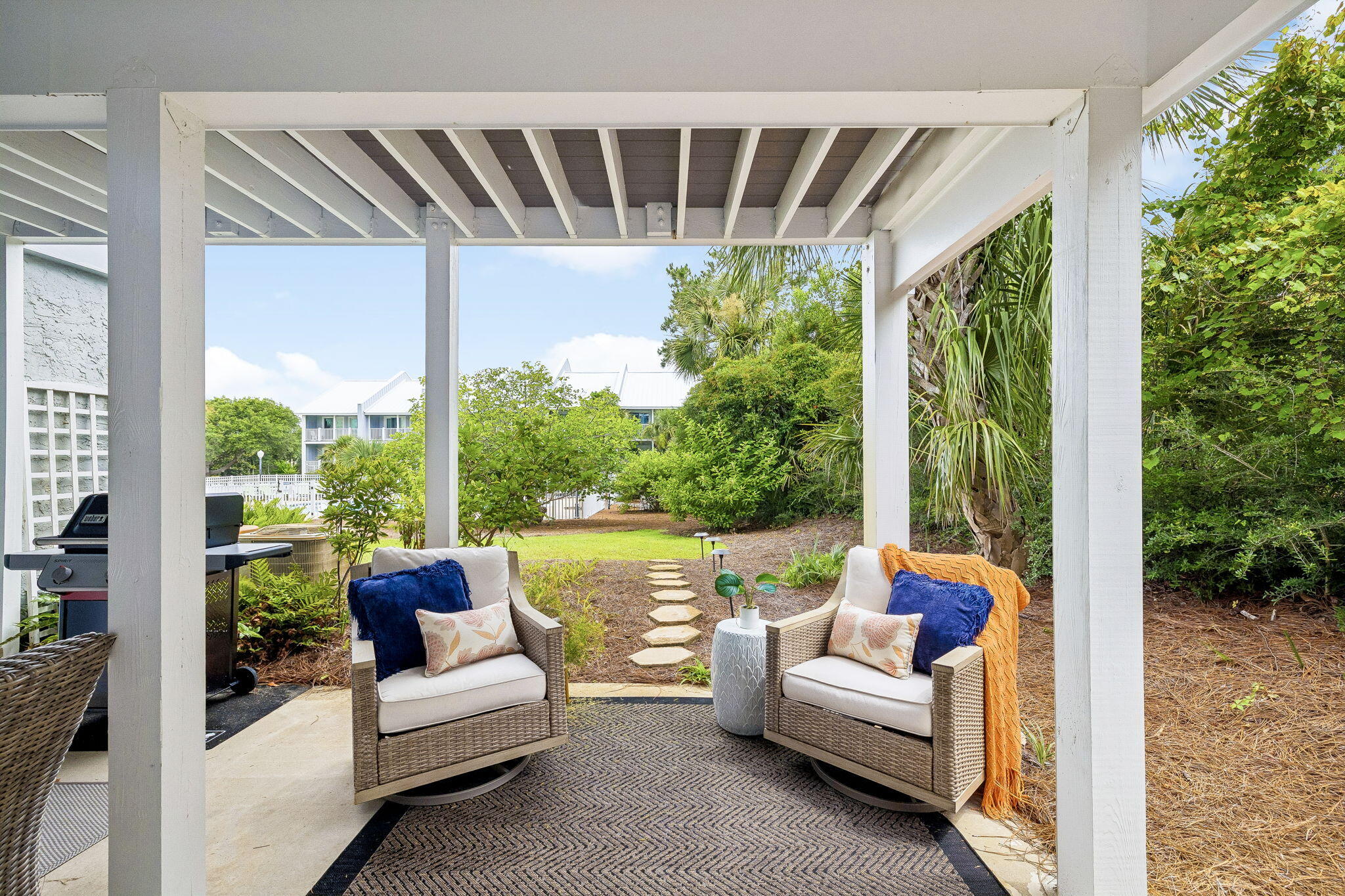 2381 W County Highway 30A UNIT 8