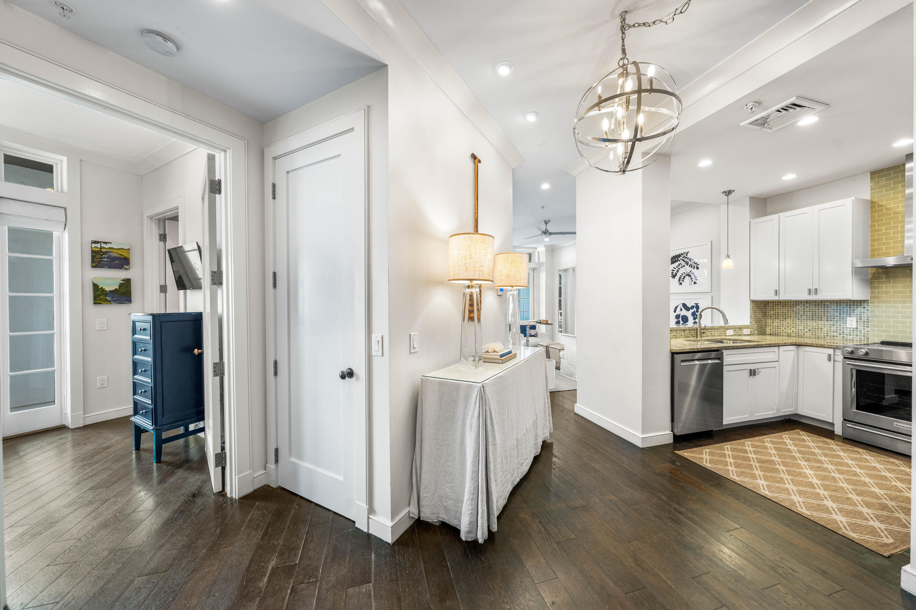 84 N Barrett Square #5
