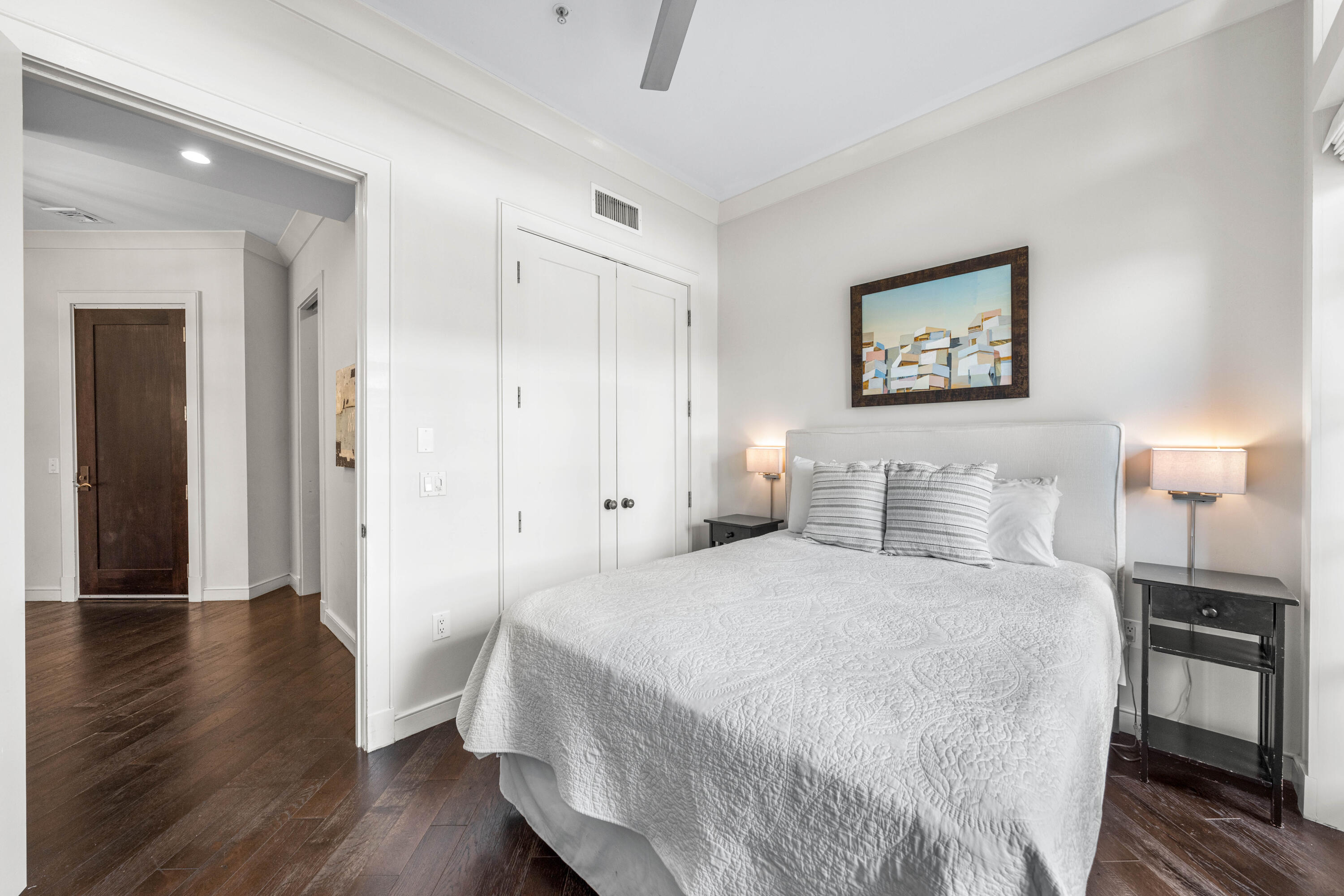 84 N Barrett Square #5