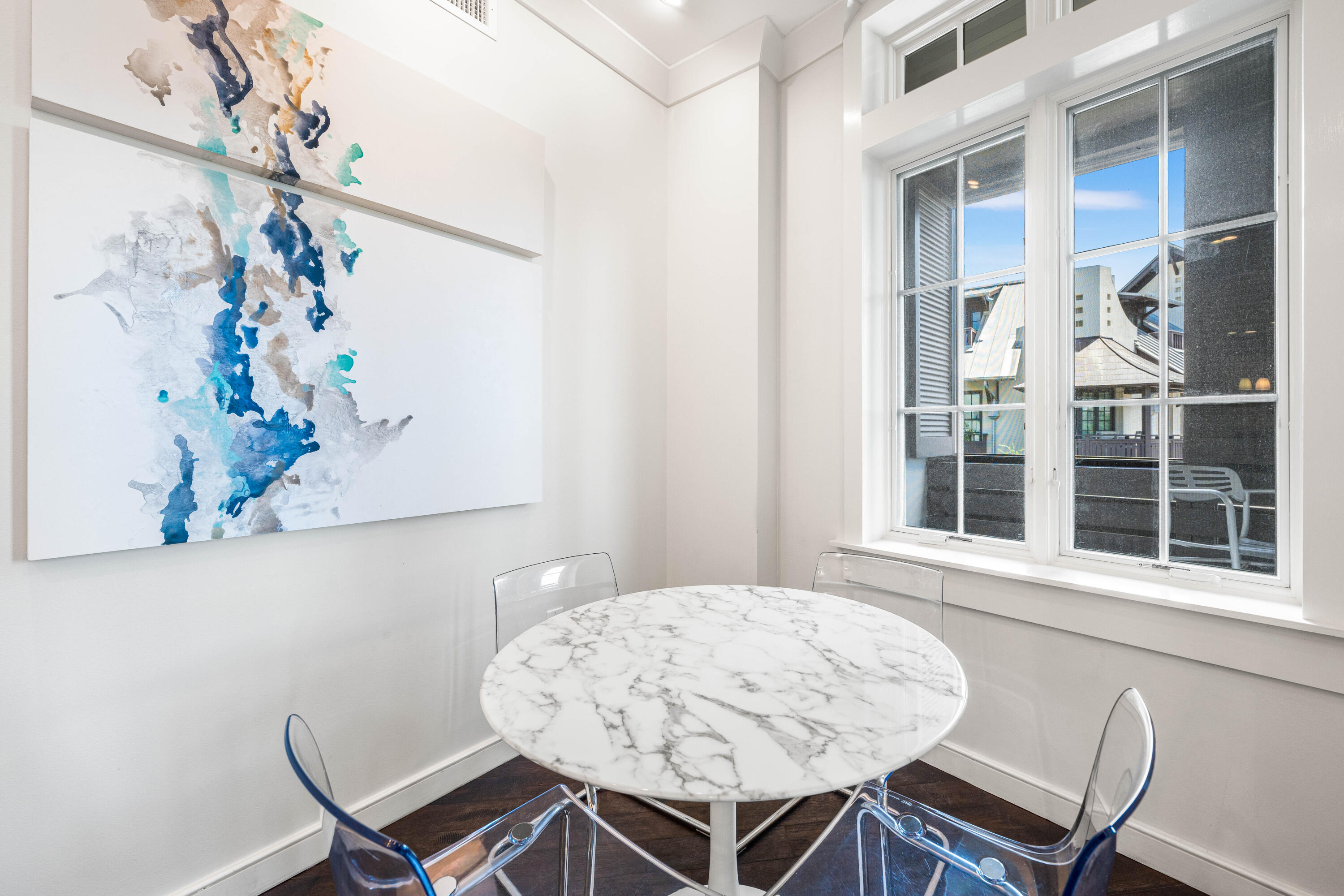 84 N Barrett Square #5