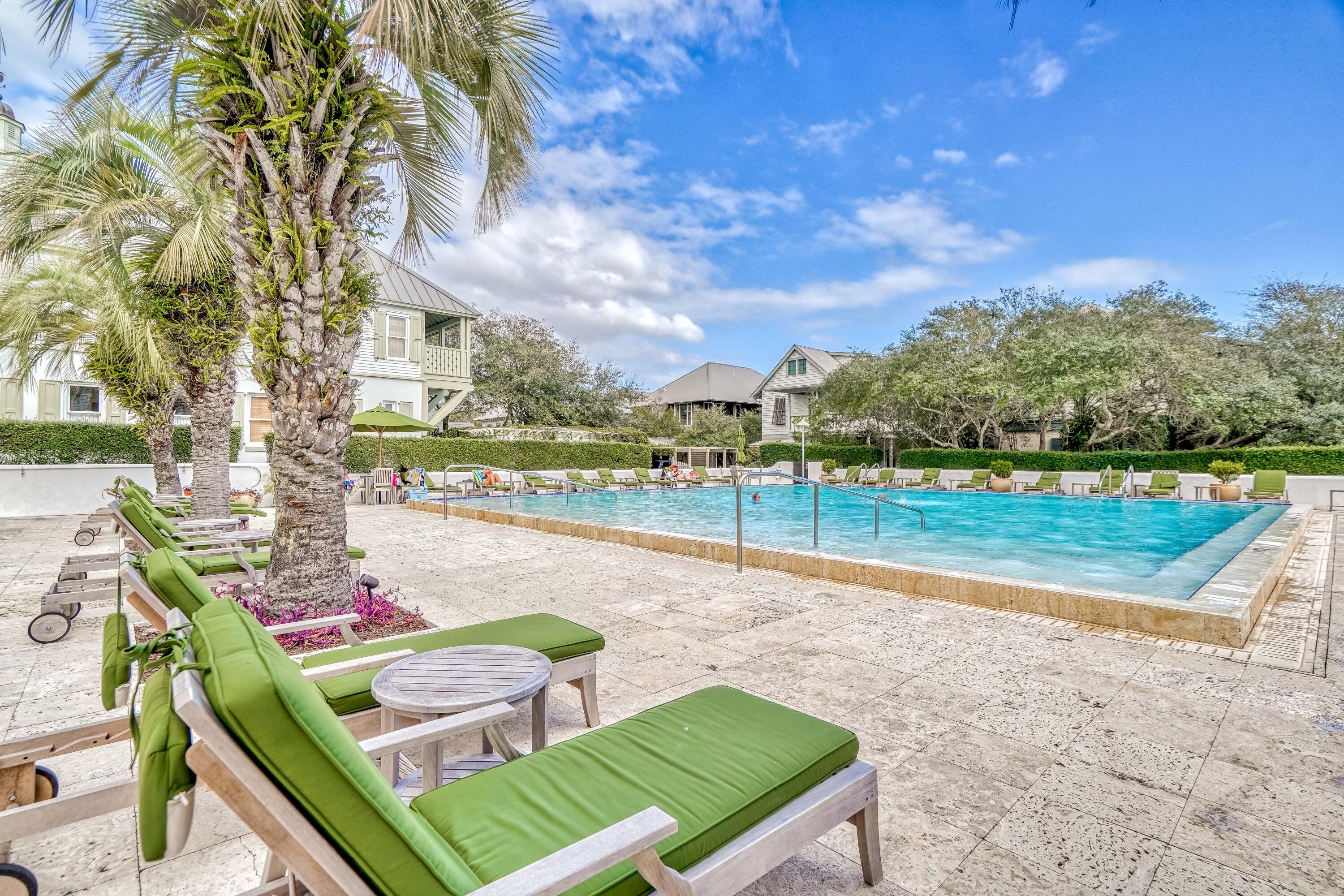 84 N Barrett Square #5