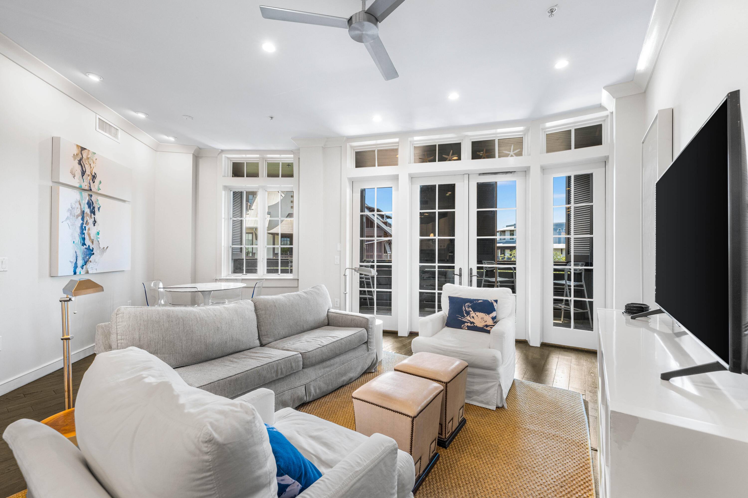 84 N Barrett Square #5