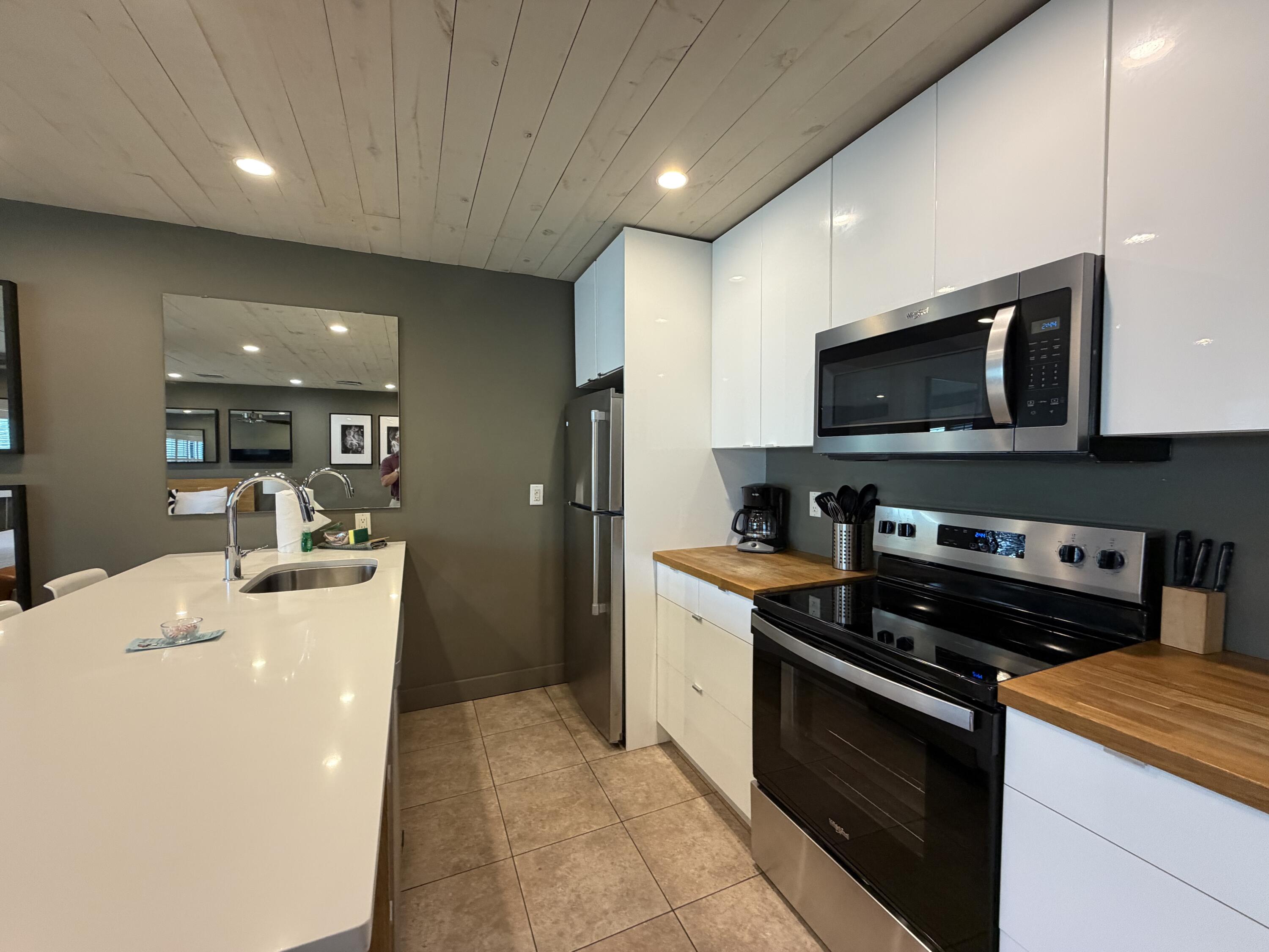 3605 E County Highway 30A 207