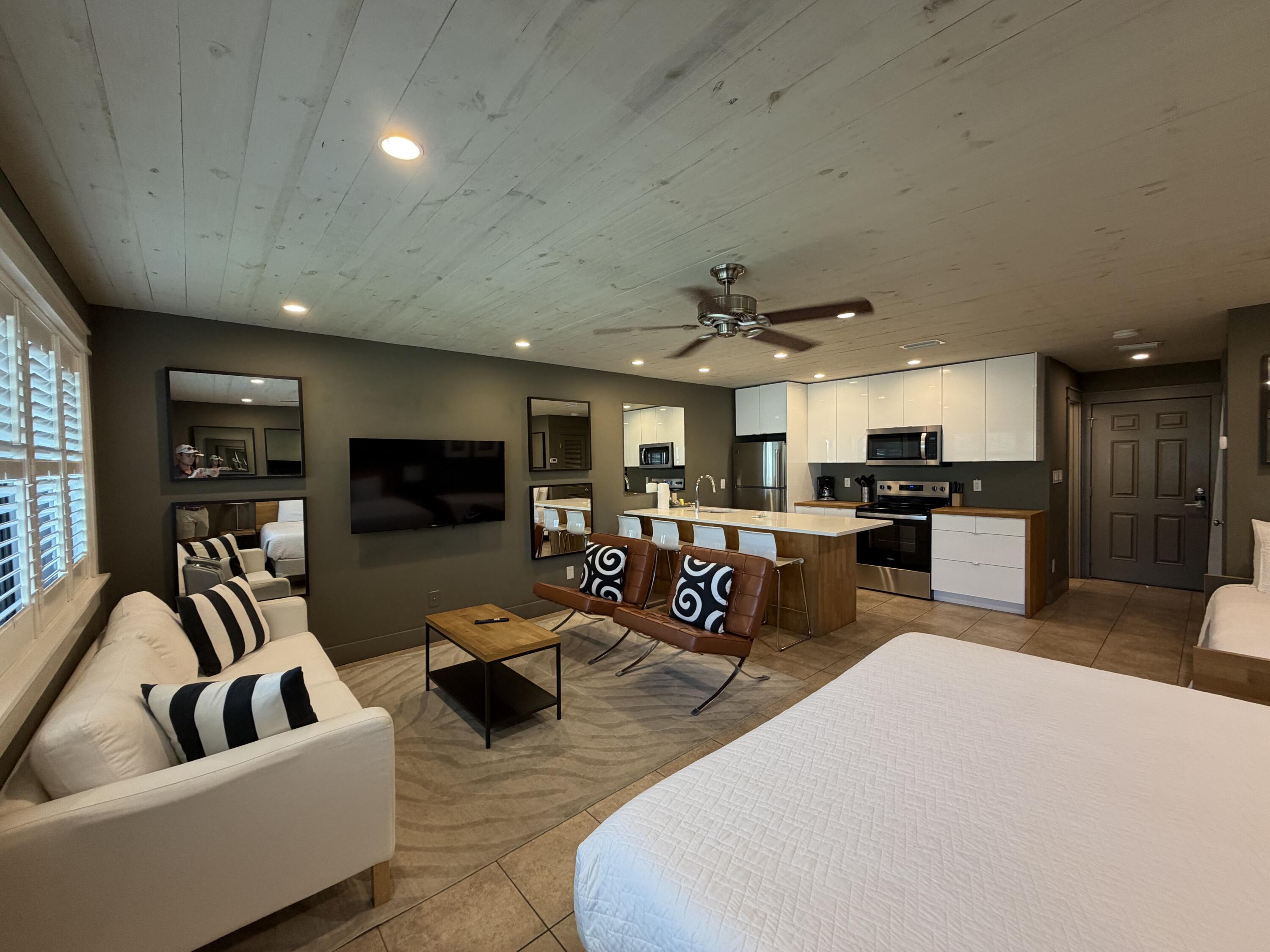 3605 E County Highway 30A 207
