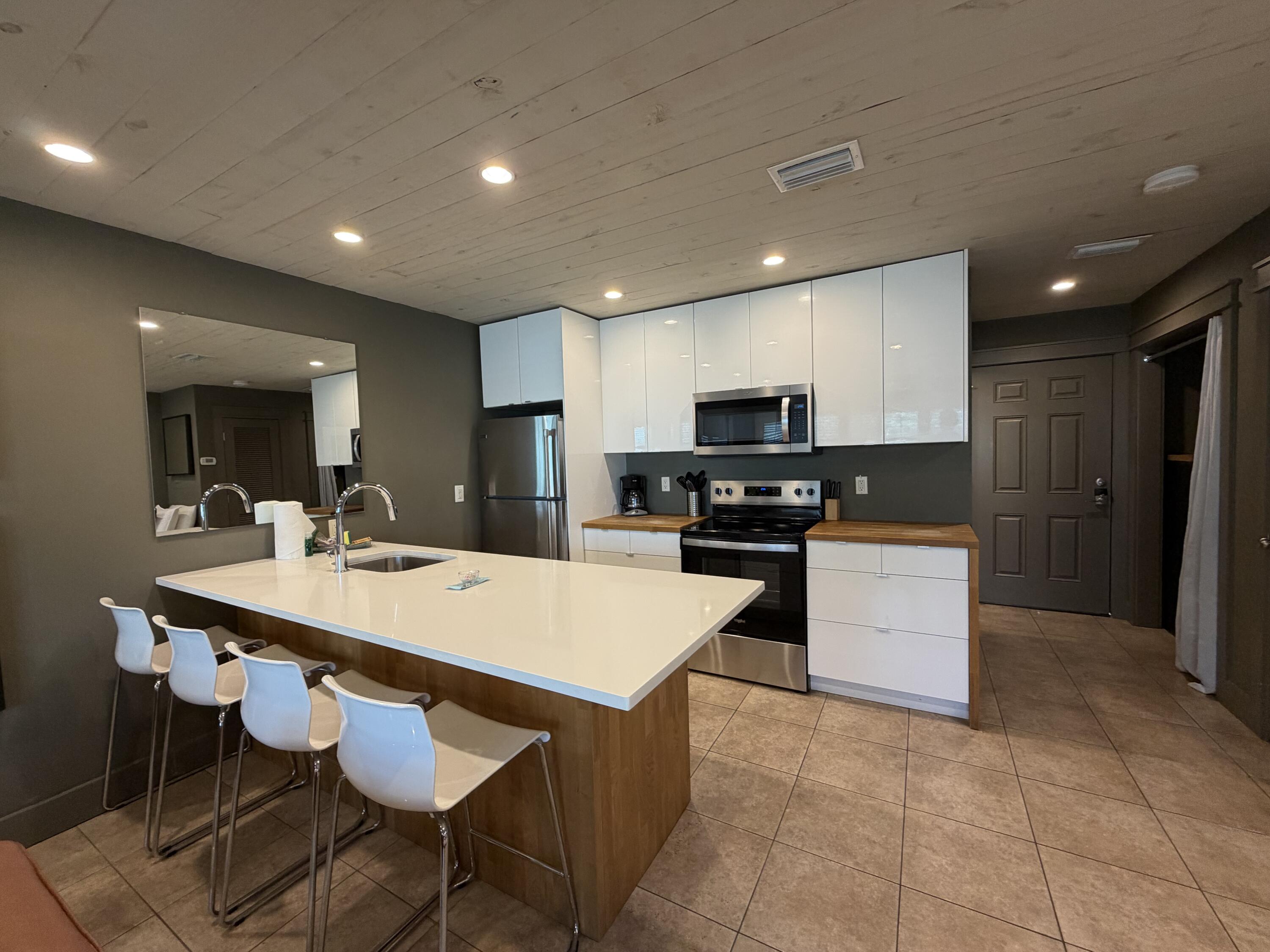 3605 E County Highway 30A 207