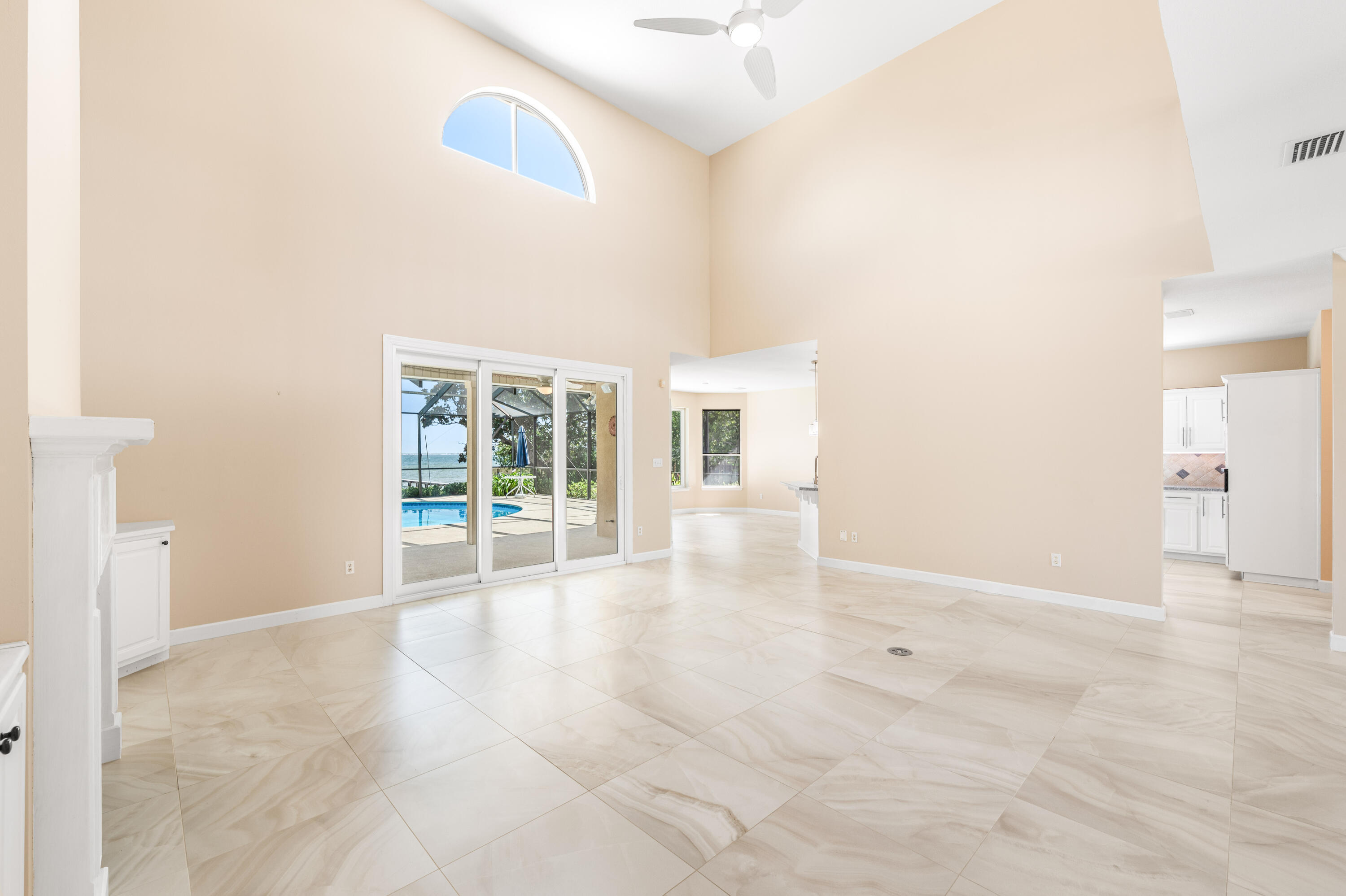 1901 Catamaran Drive
