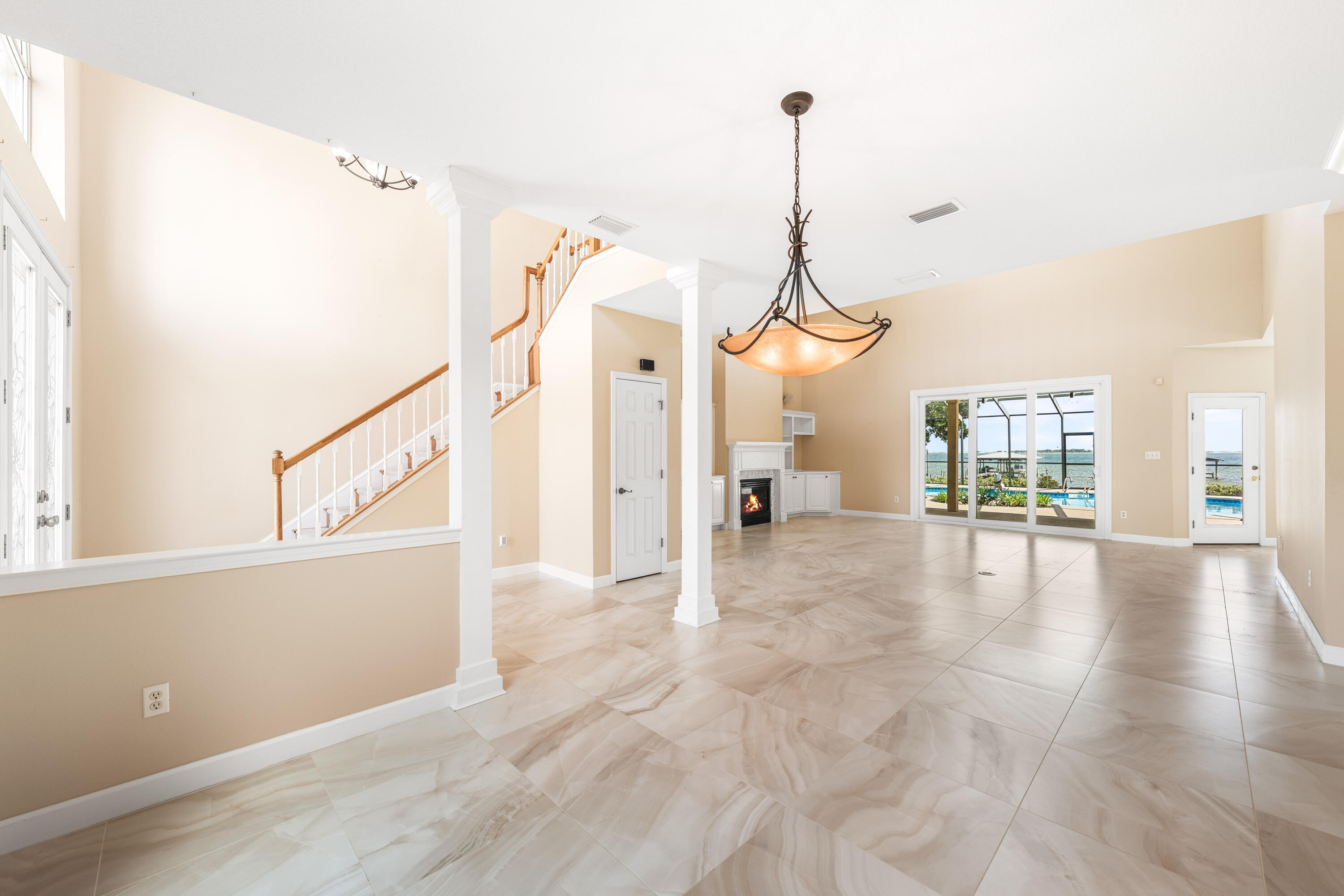 1901 Catamaran Drive