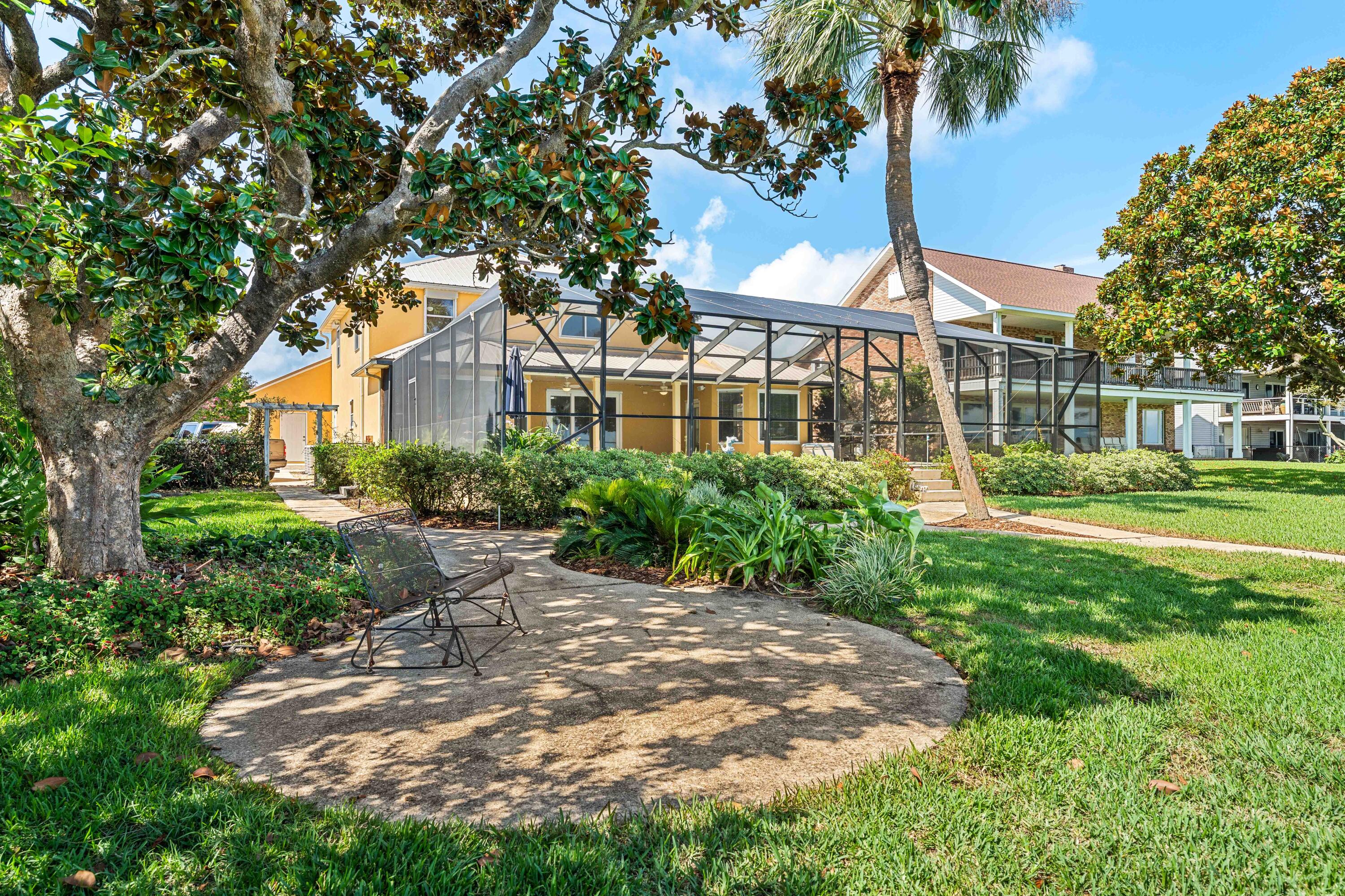 1901 Catamaran Drive