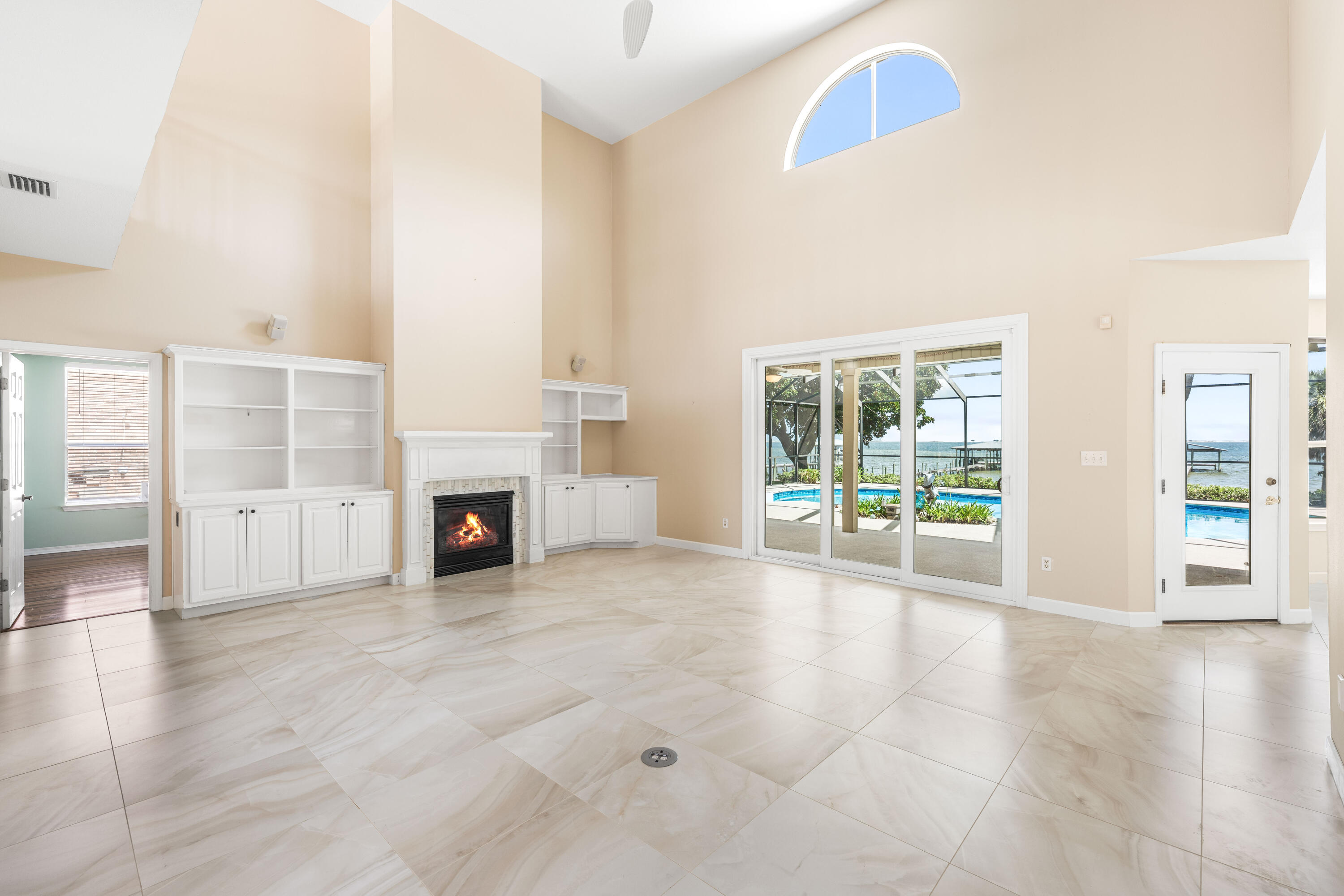 1901 Catamaran Drive