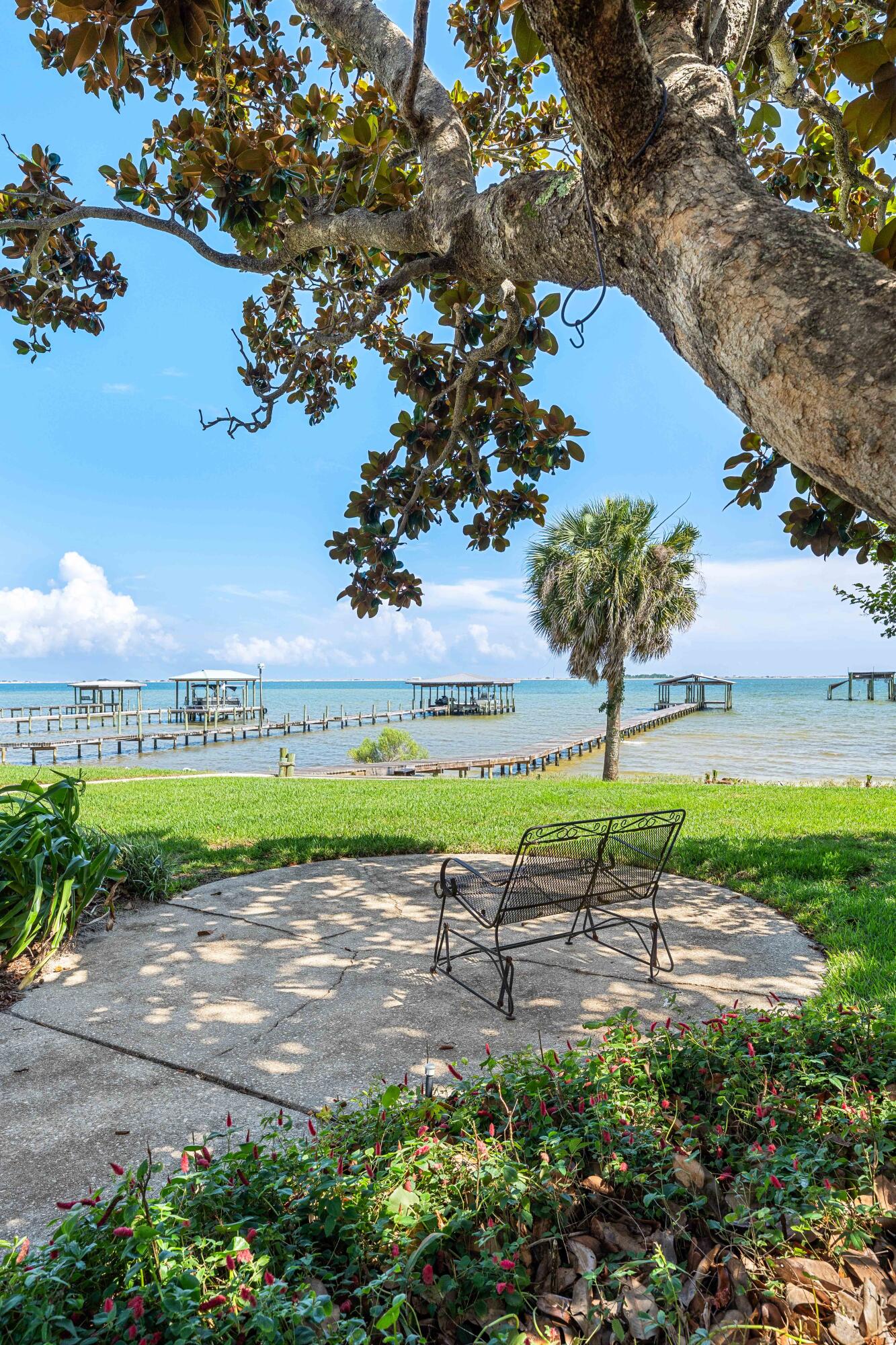 1901 Catamaran Drive