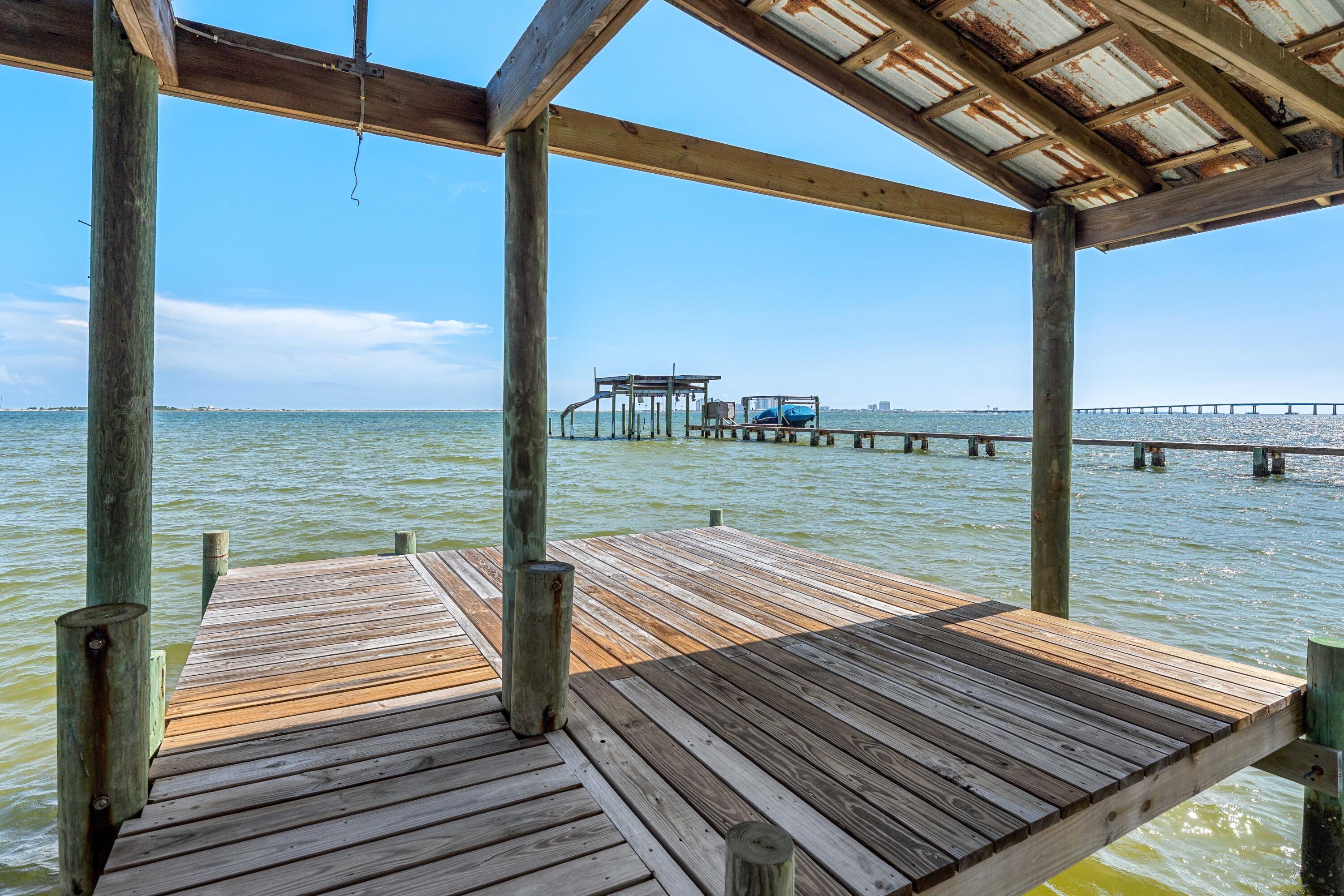 1901 Catamaran Drive