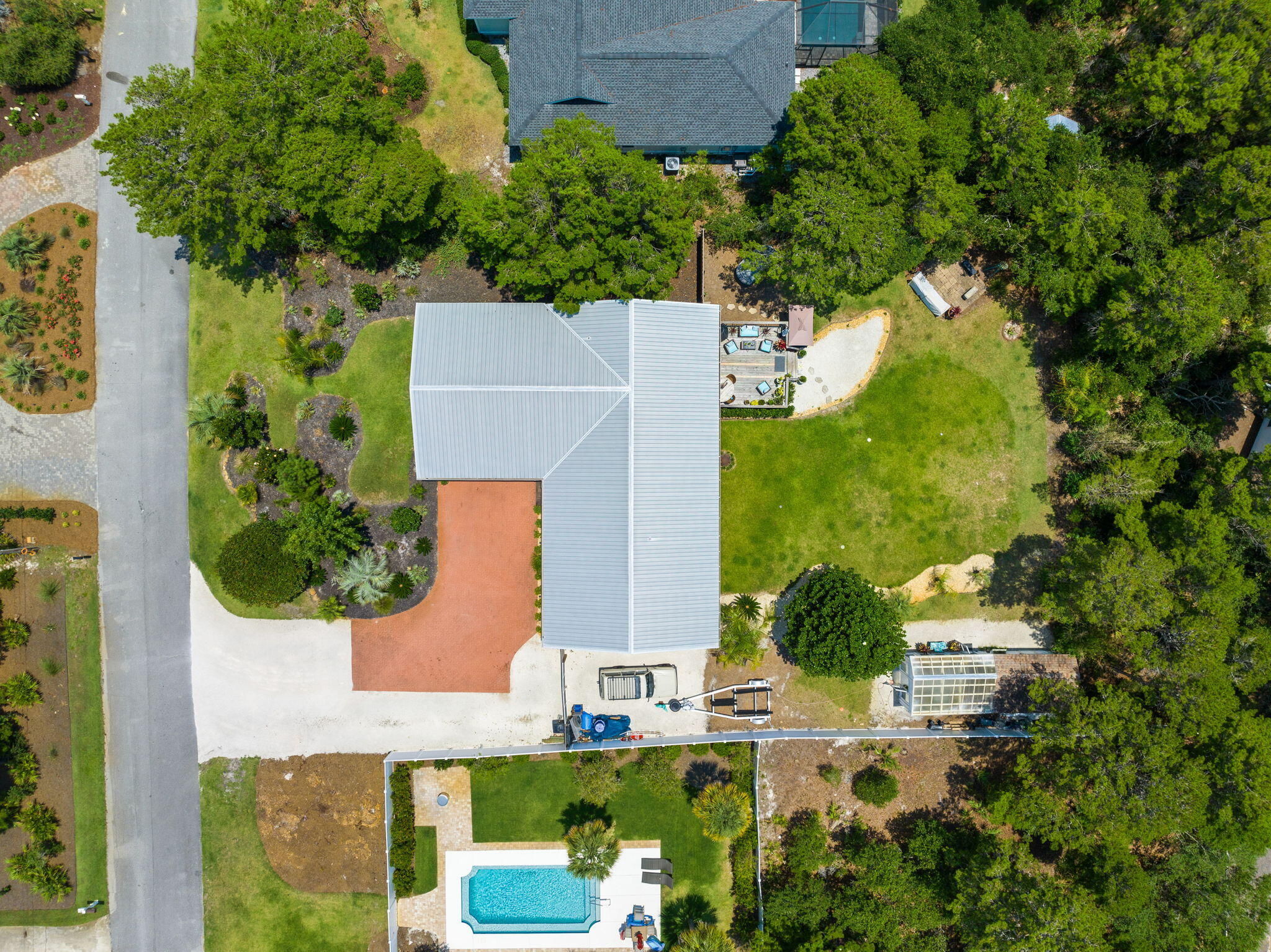 527 Ridge Road