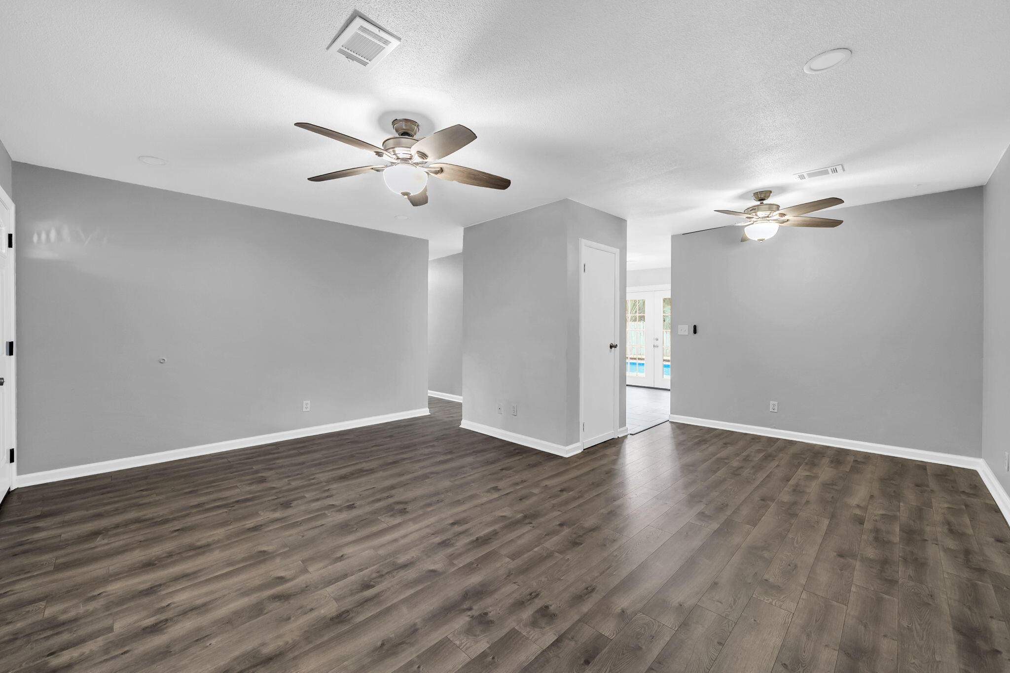 138 NW Virginia Drive