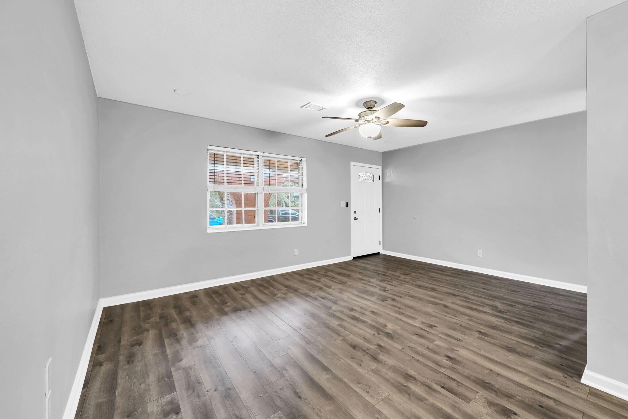 138 NW Virginia Drive