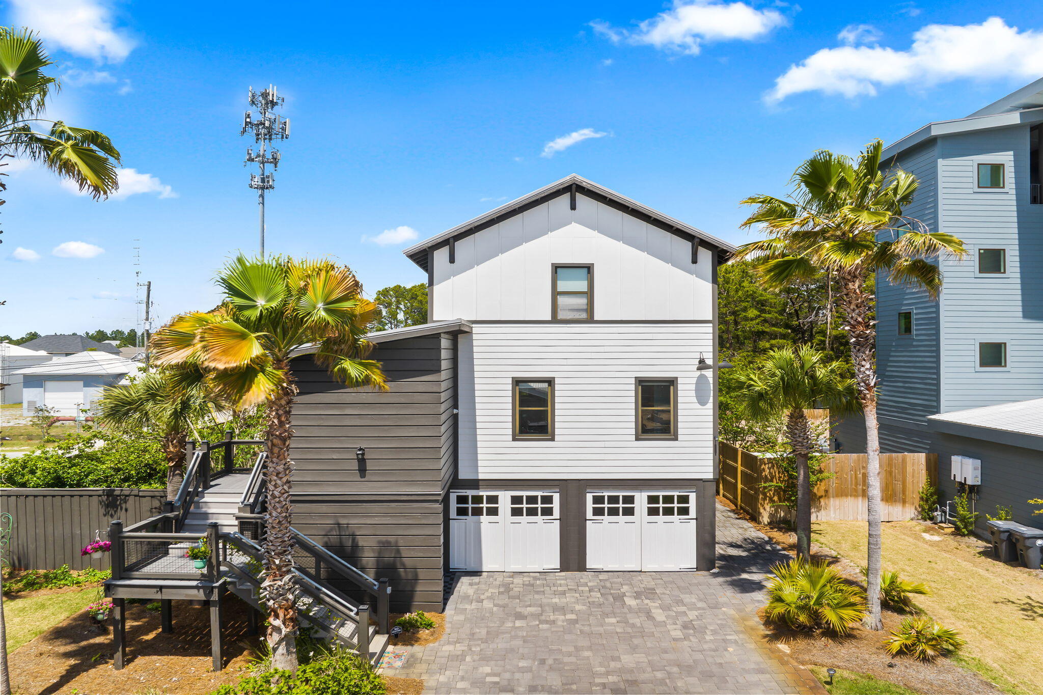 11 Woodland Drive