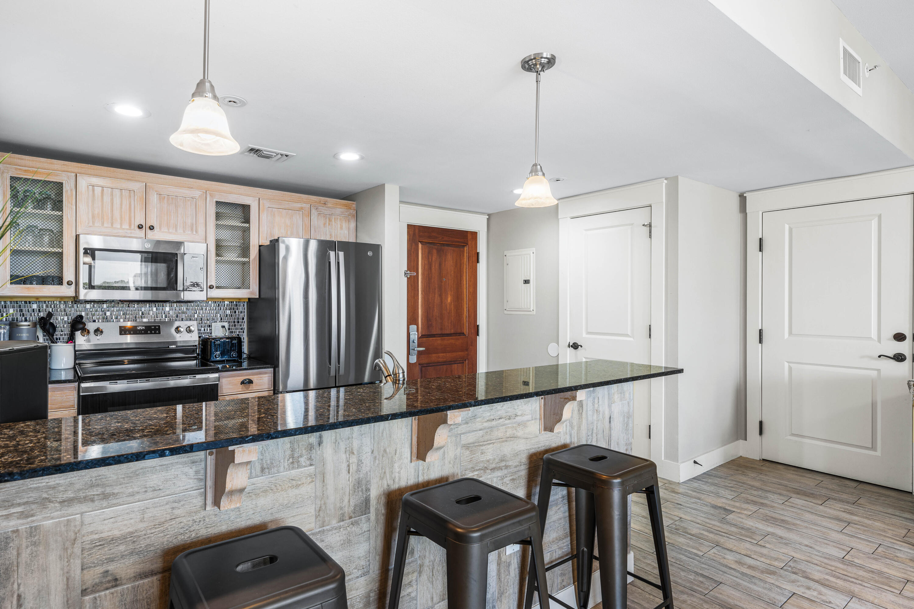 9200 Baytowne Wharf Boulevard 444/446