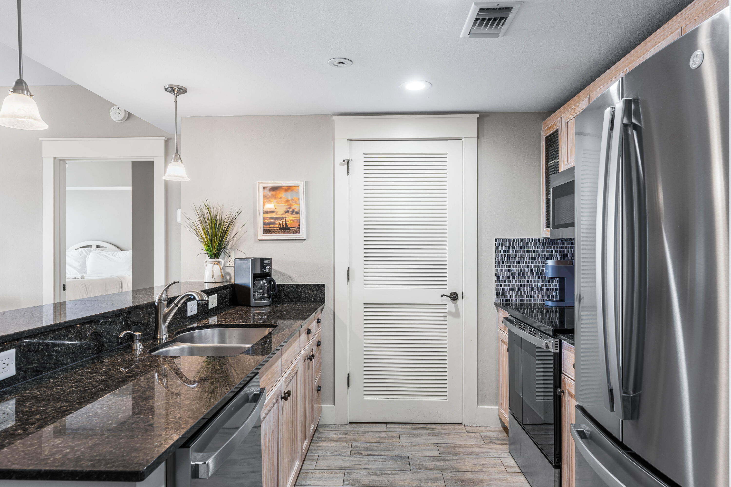 9200 Baytowne Wharf Boulevard 444/446