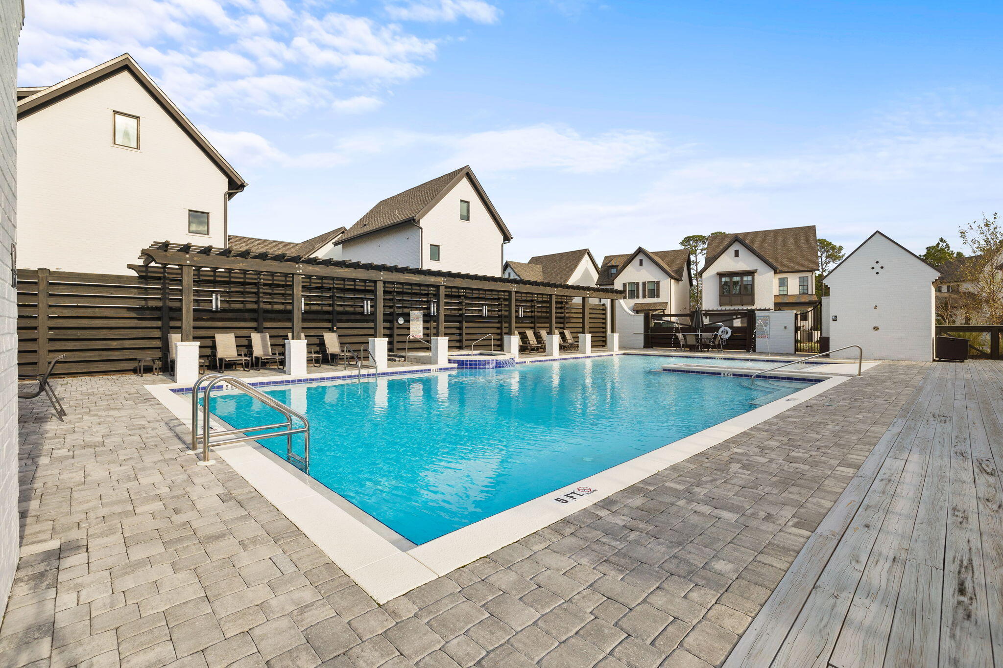 78 Ridgewalk Circle