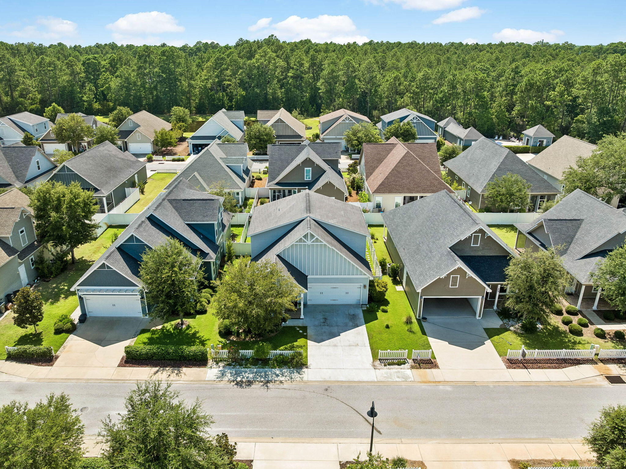201 Blakely Drew Boulevard