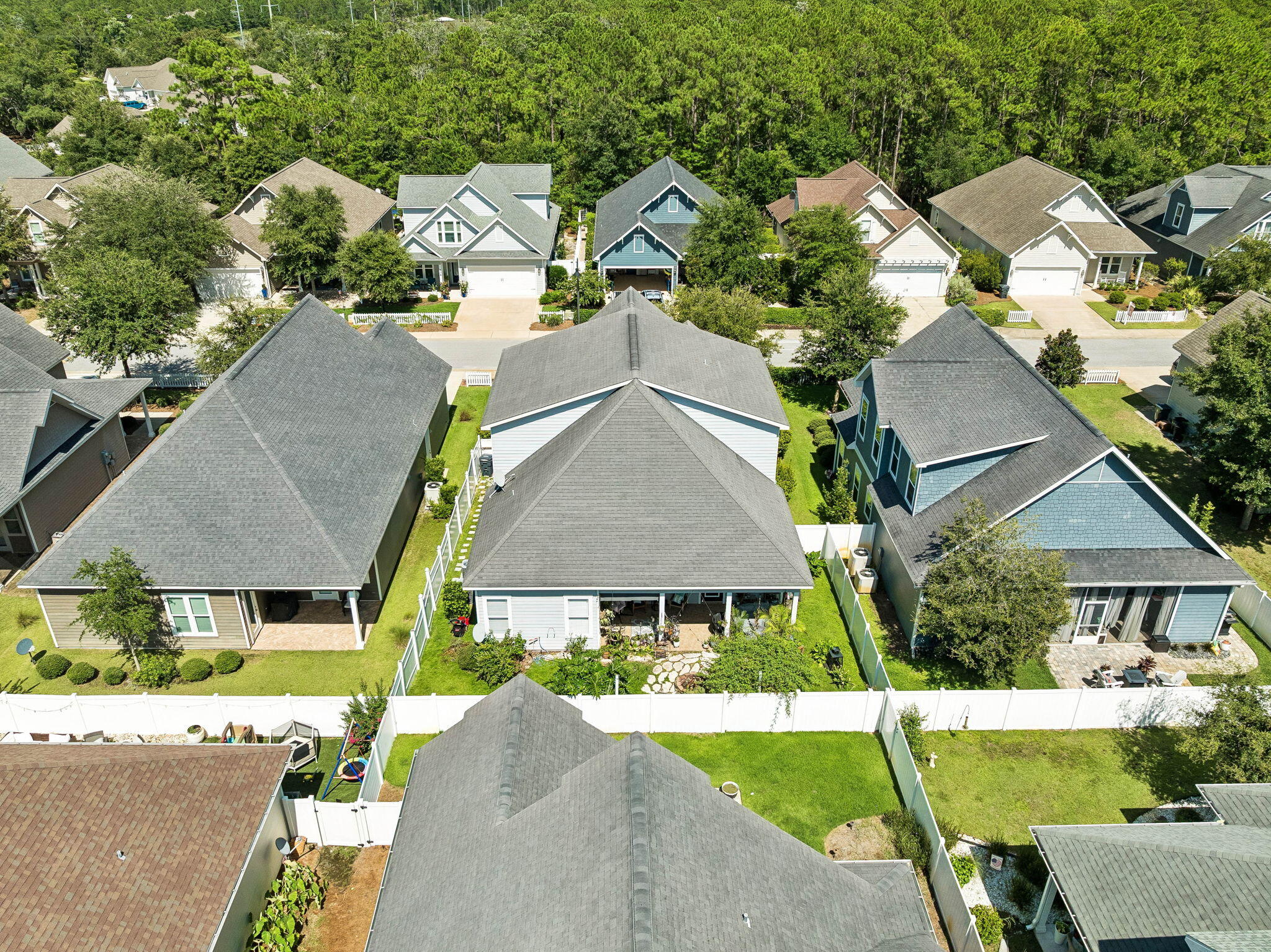 201 Blakely Drew Boulevard